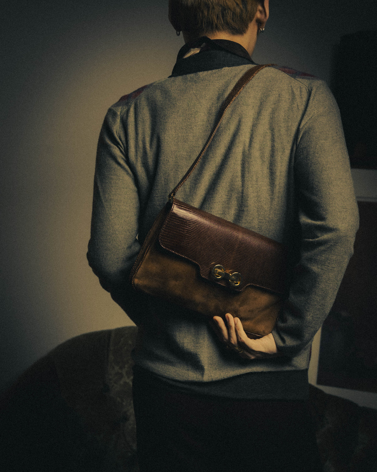–SPECIAL– "GUCCI" 70's Classic horsebit shoulder bag