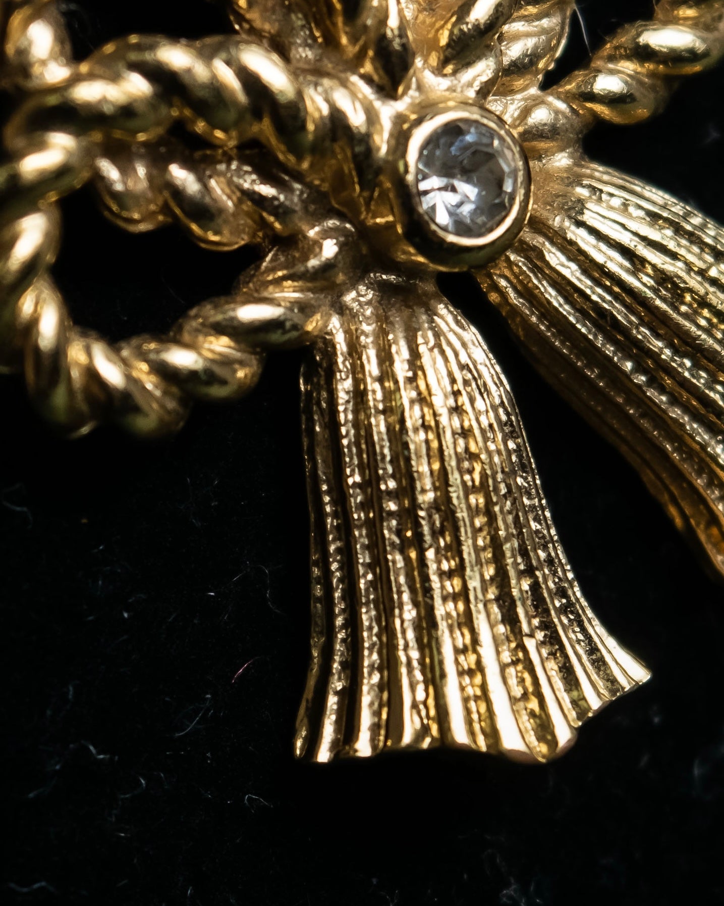 "Christian Dior" Rope ribbon motif gold necklace