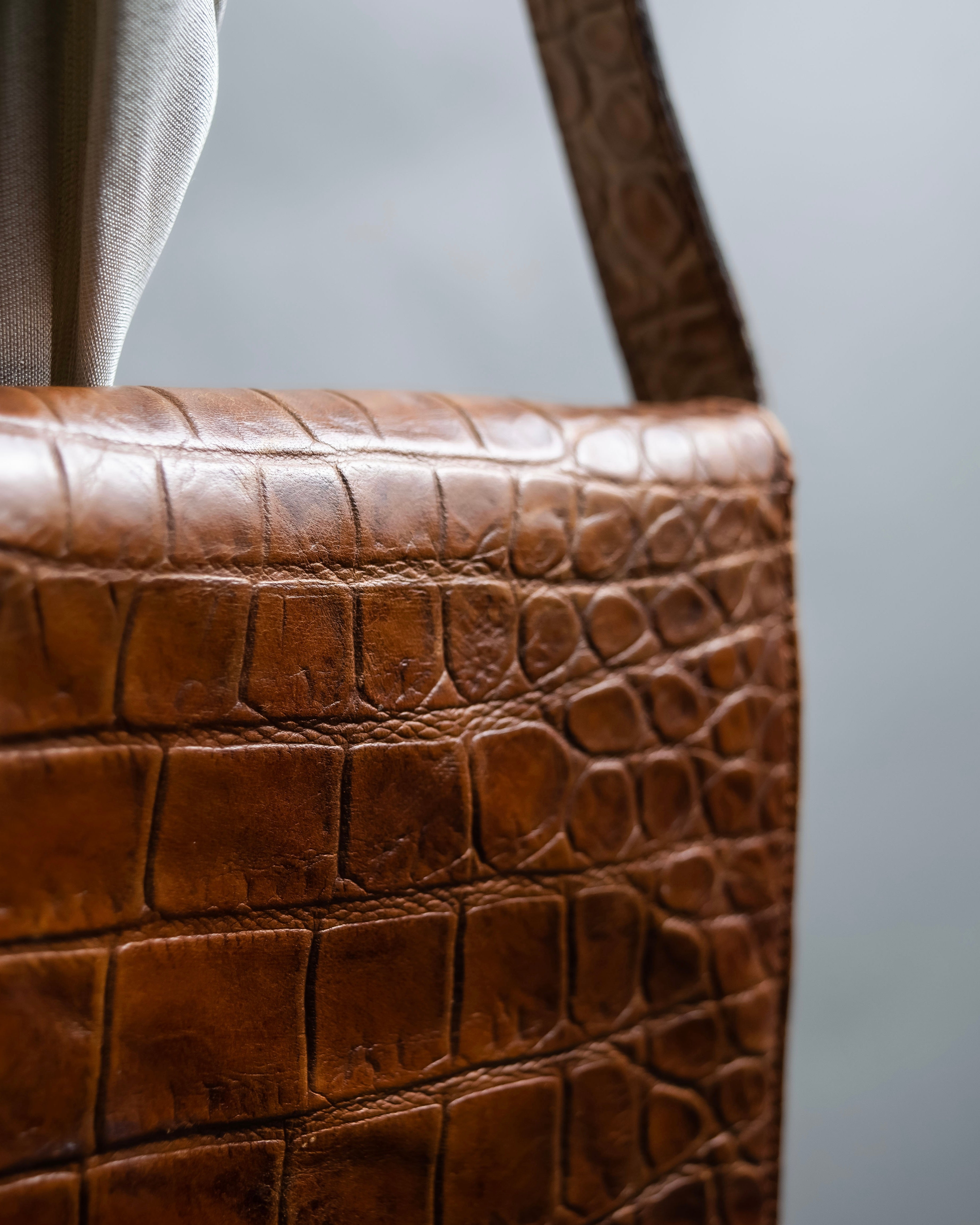"GIORGIO ARMANI" crocodile leather box shoulder bag