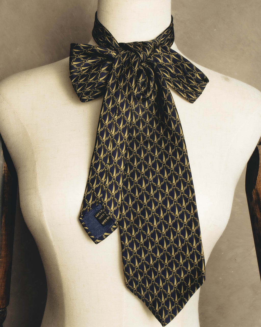 "GUCCI" 80's Nautical patterned silk necktie
