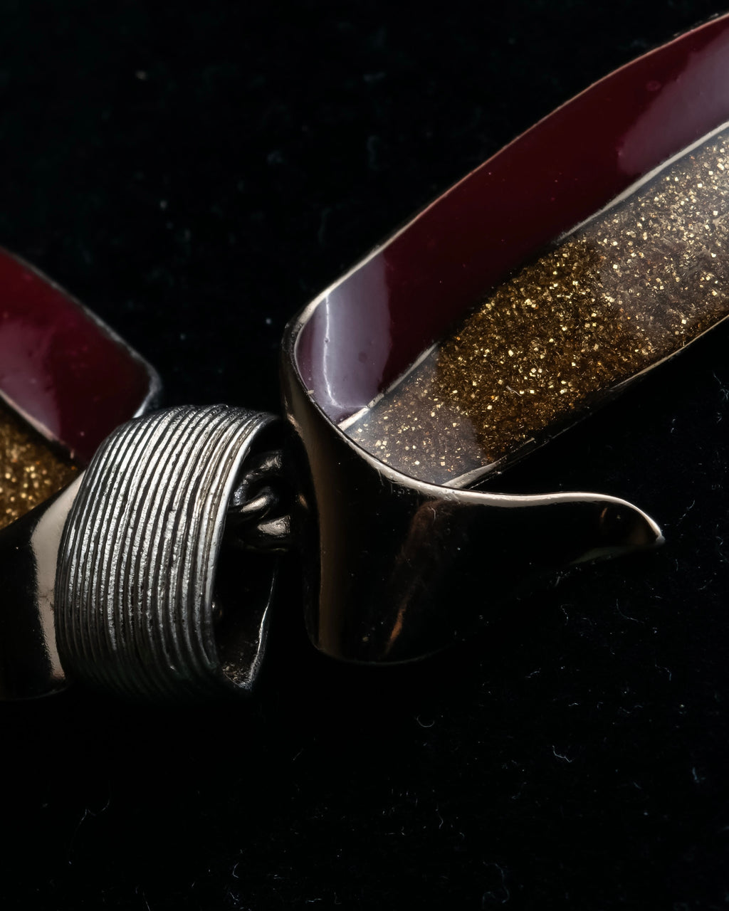 "BALENCIAGA" Gold glitter leaf motif necklace