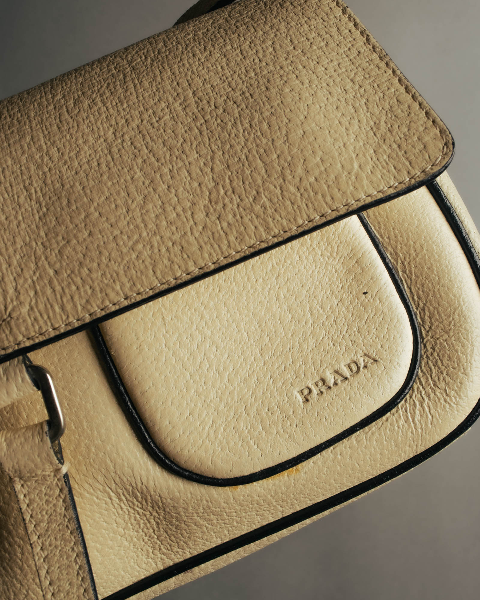 "PRADA" 90's-00's Cream pebbled leather shoulder bag