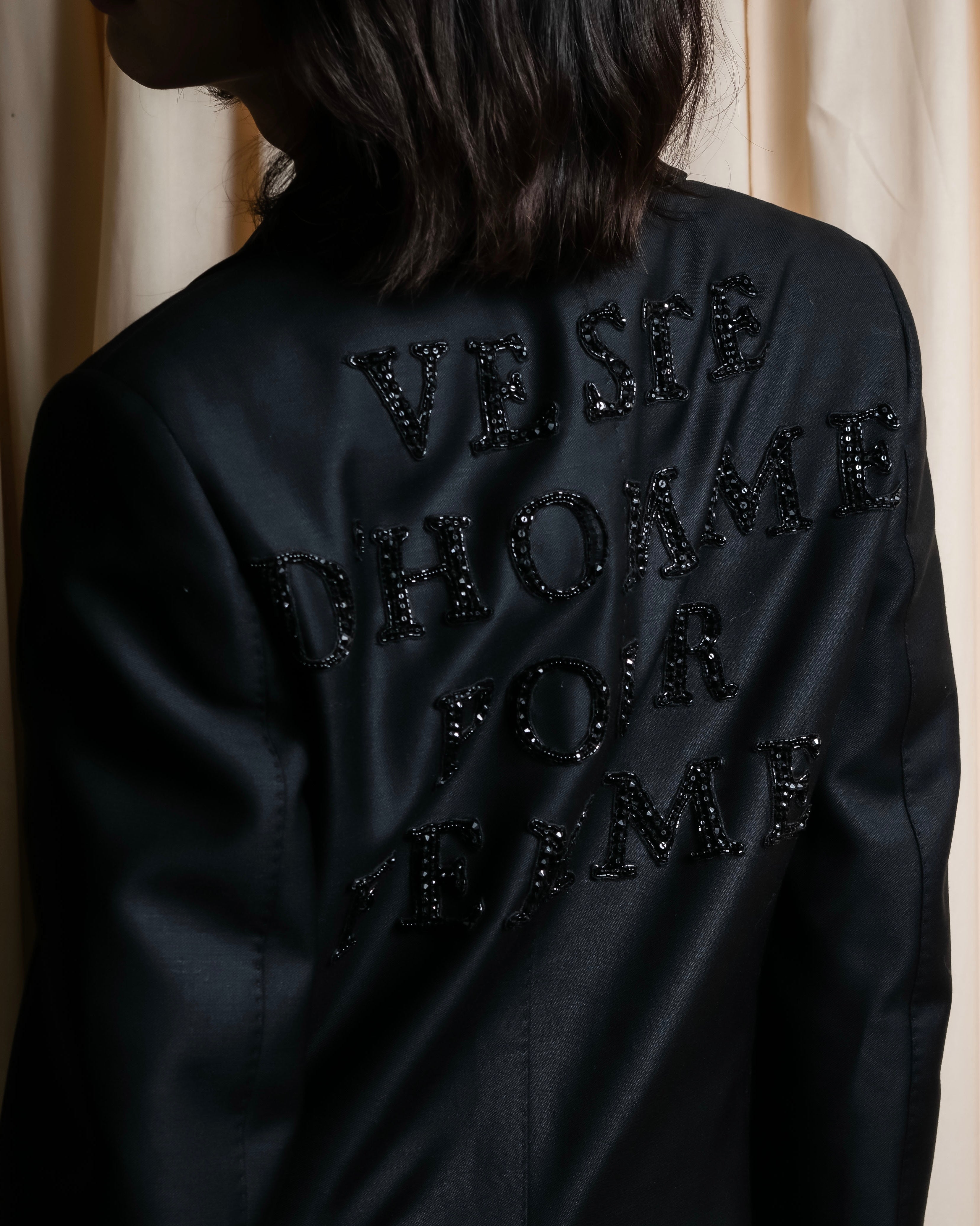 "GUCCI" Pre-Fall 2018 collection message embroidered shawl collar jacket