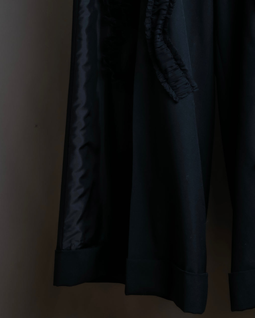 "COMME des GARCONS" Ruffle & tulle asymmetrical docking sarouel slacks