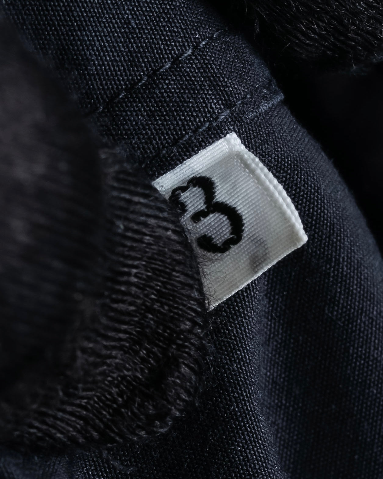 "Yohji Yamamoto COSTUME d’HOMME" Minimal detail cotton poplin black shirt