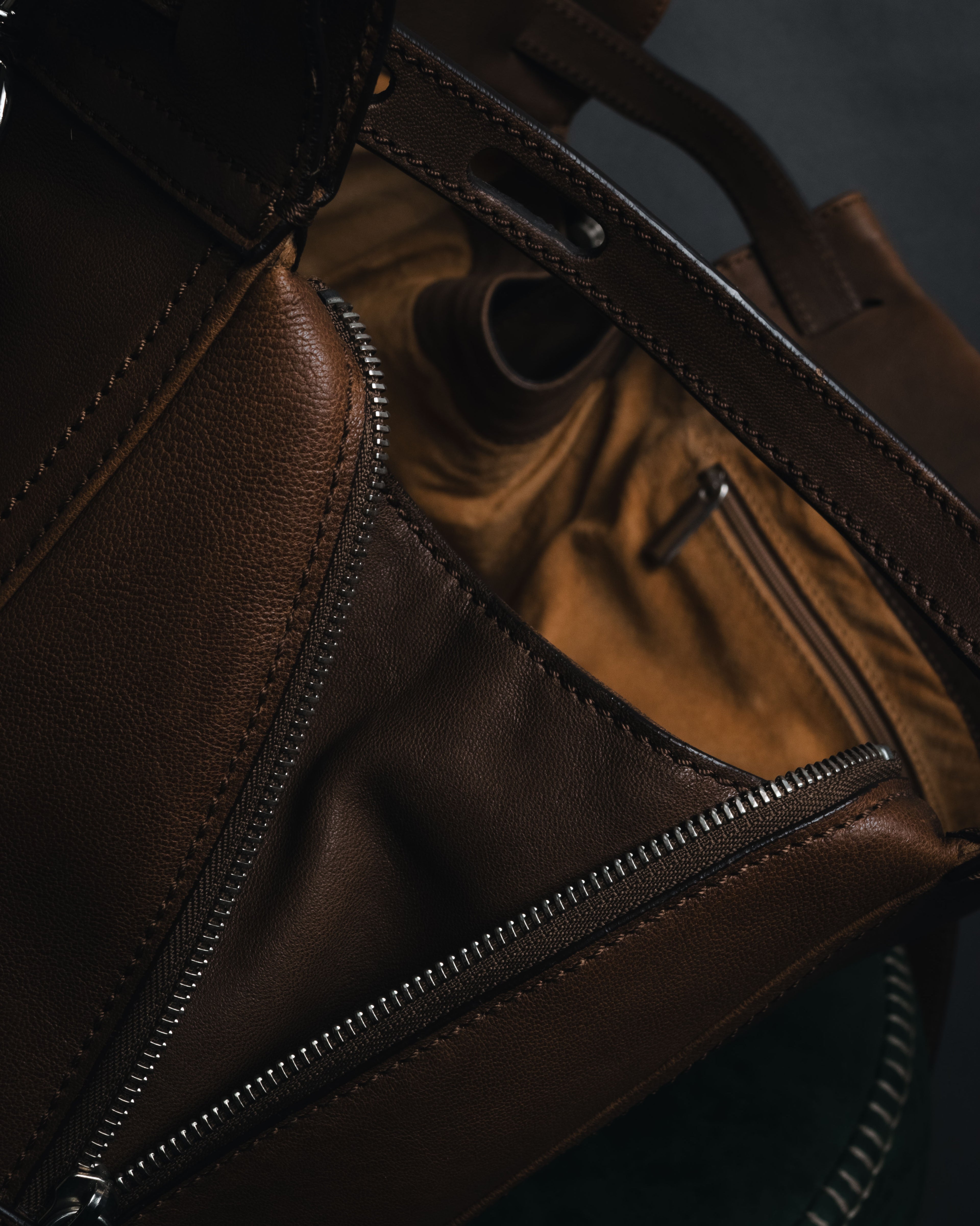 "MAURO GOVERNA" 00’s-10’s lamb leather belted draped bag