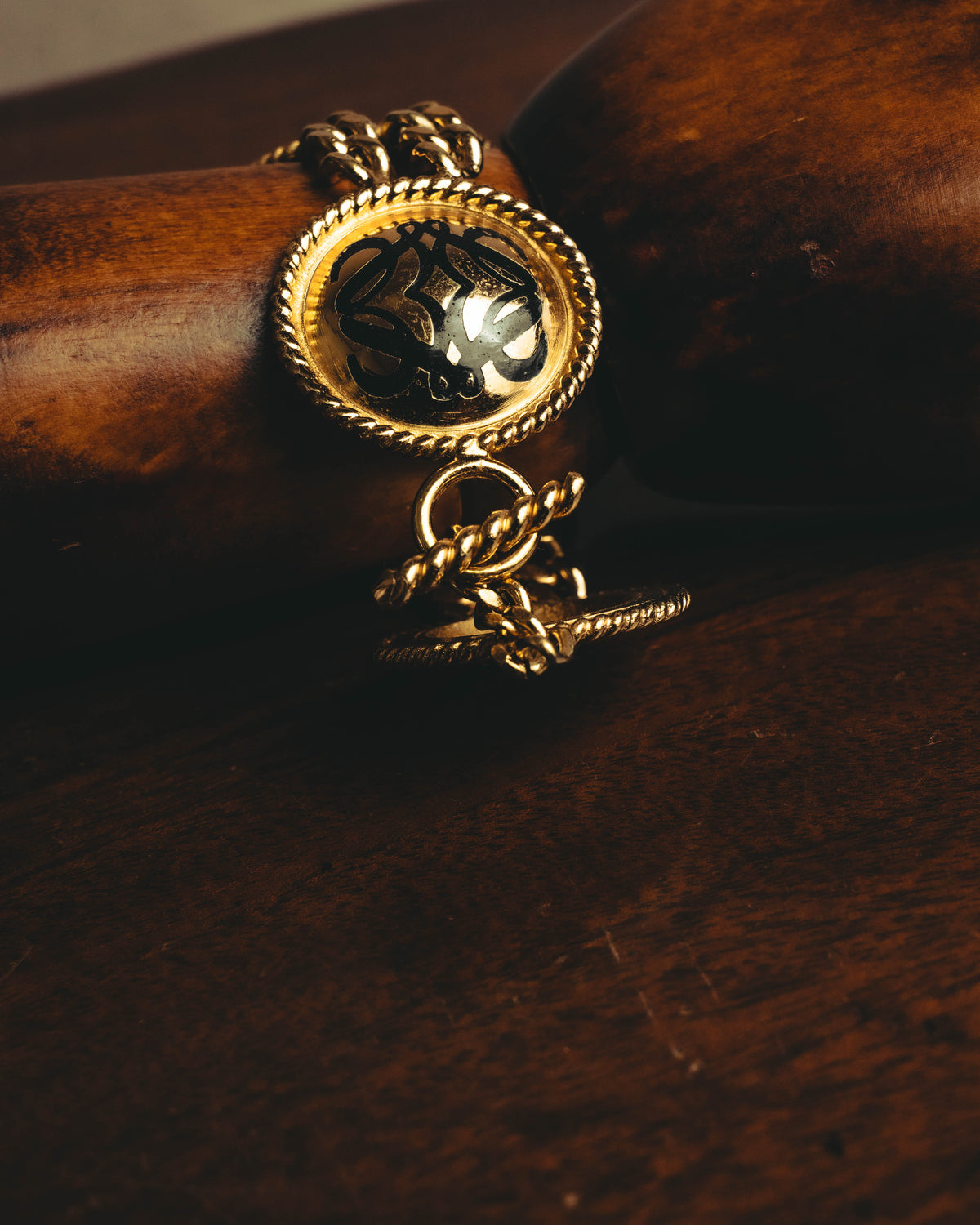 -SPECIAL- “LOEWE” 80’s-90’s Sculptural black anagram medallion chain bracelet