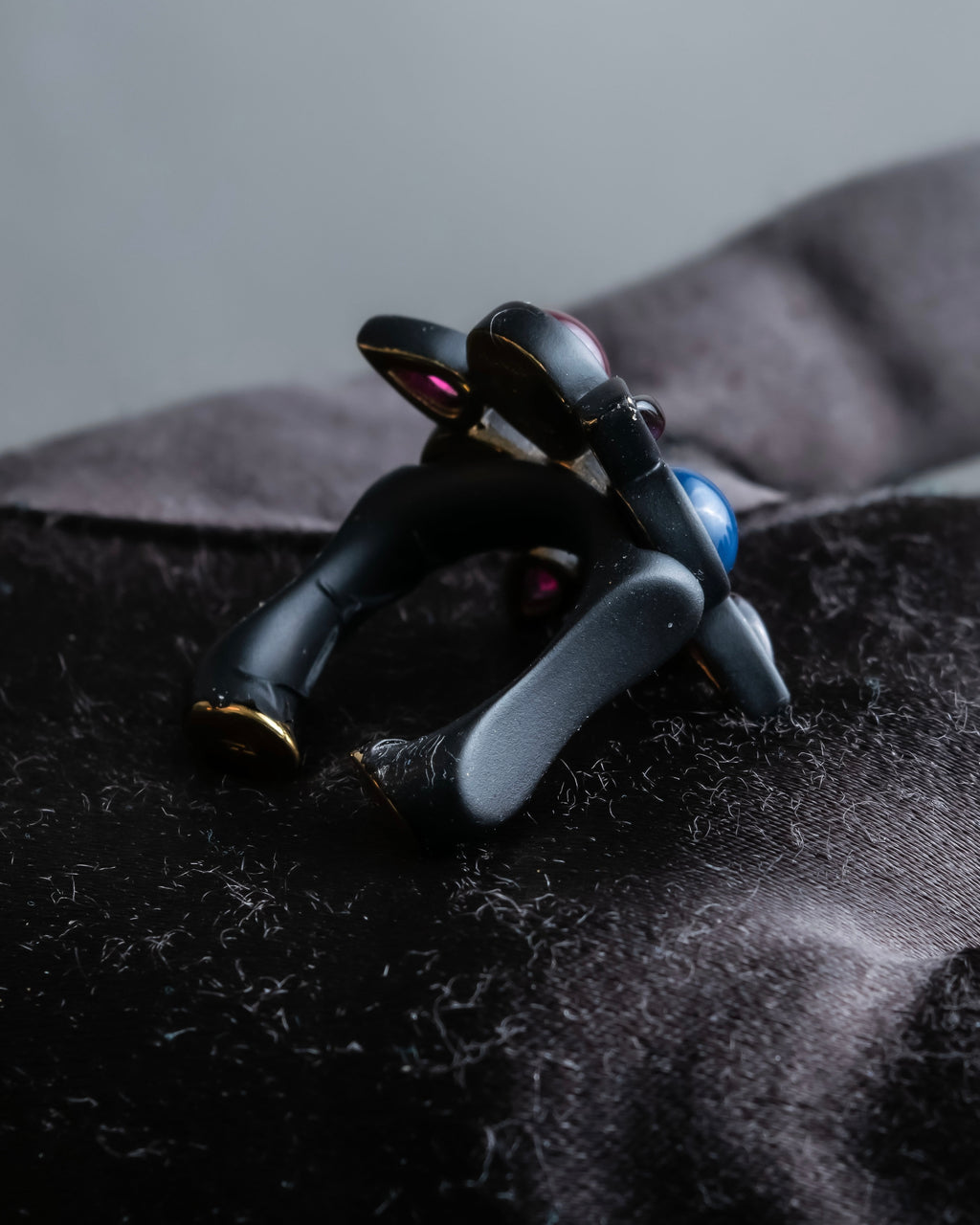 "LOUIS VUITTON"　Geometric color stone ring