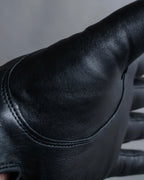 "Marie Claire" Carefully stitched logo engraved leather gloves