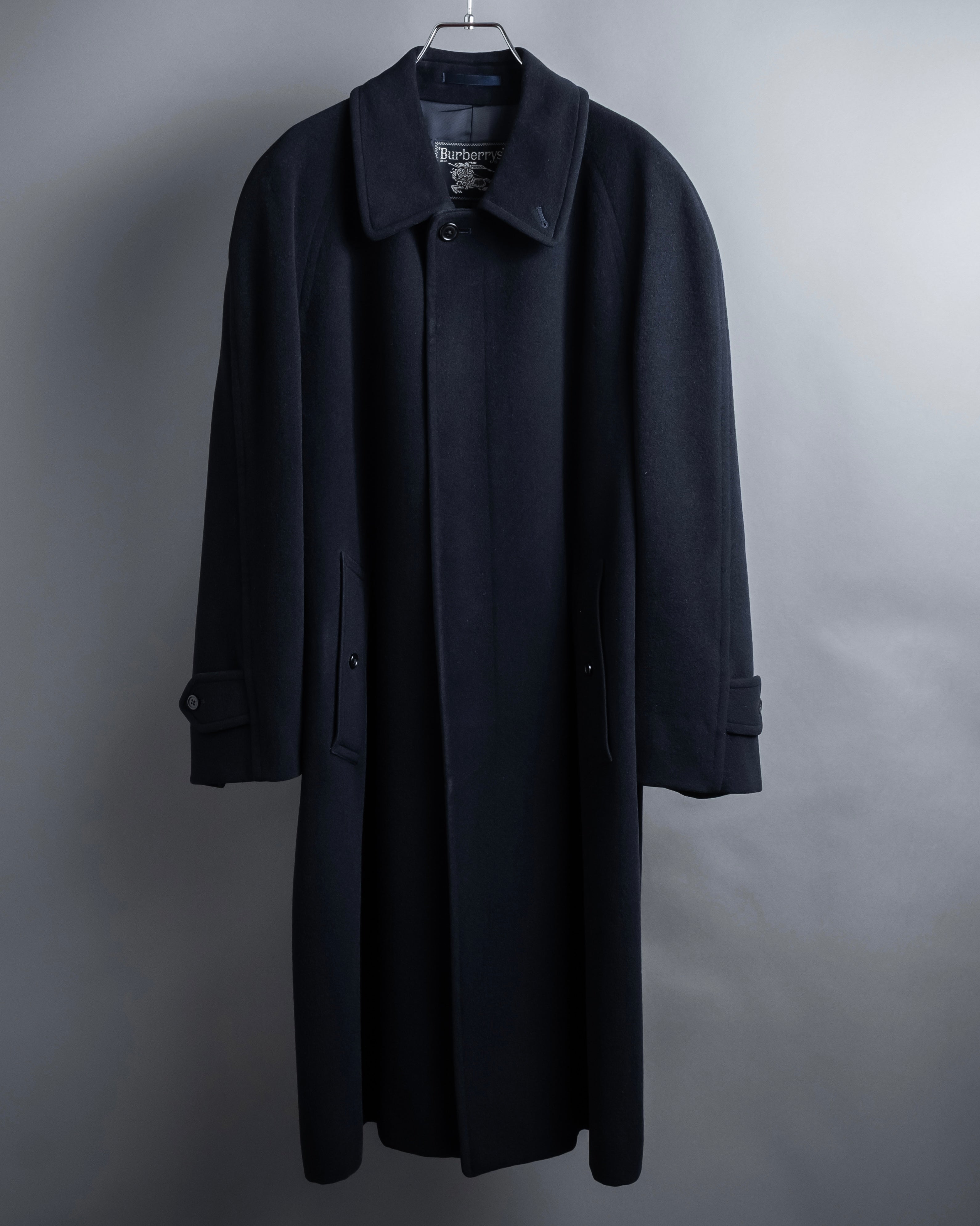 "BURBERRYS" High density wool stand collar coat