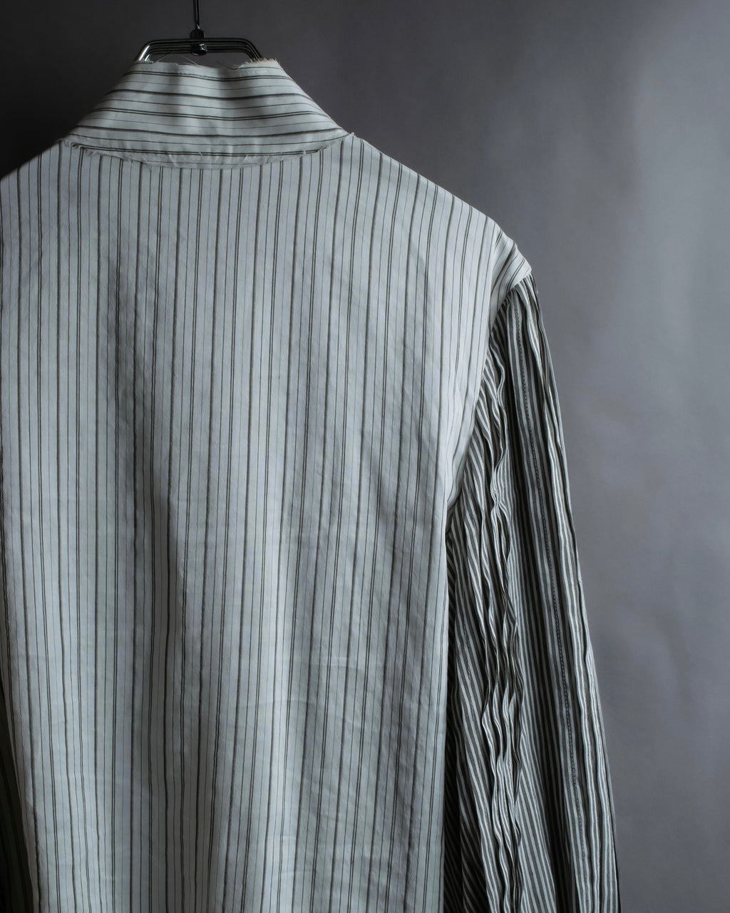 "LOEWE" Balloon sleeve striped high neck shirt