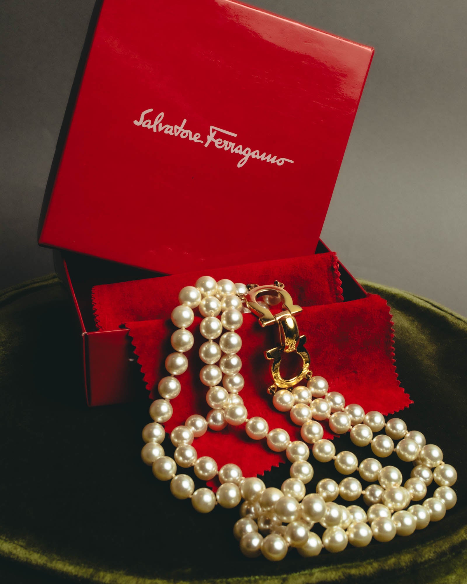 "Salvatore Ferragamo" 80's-90's Gancini three-strand pearl-style necklace