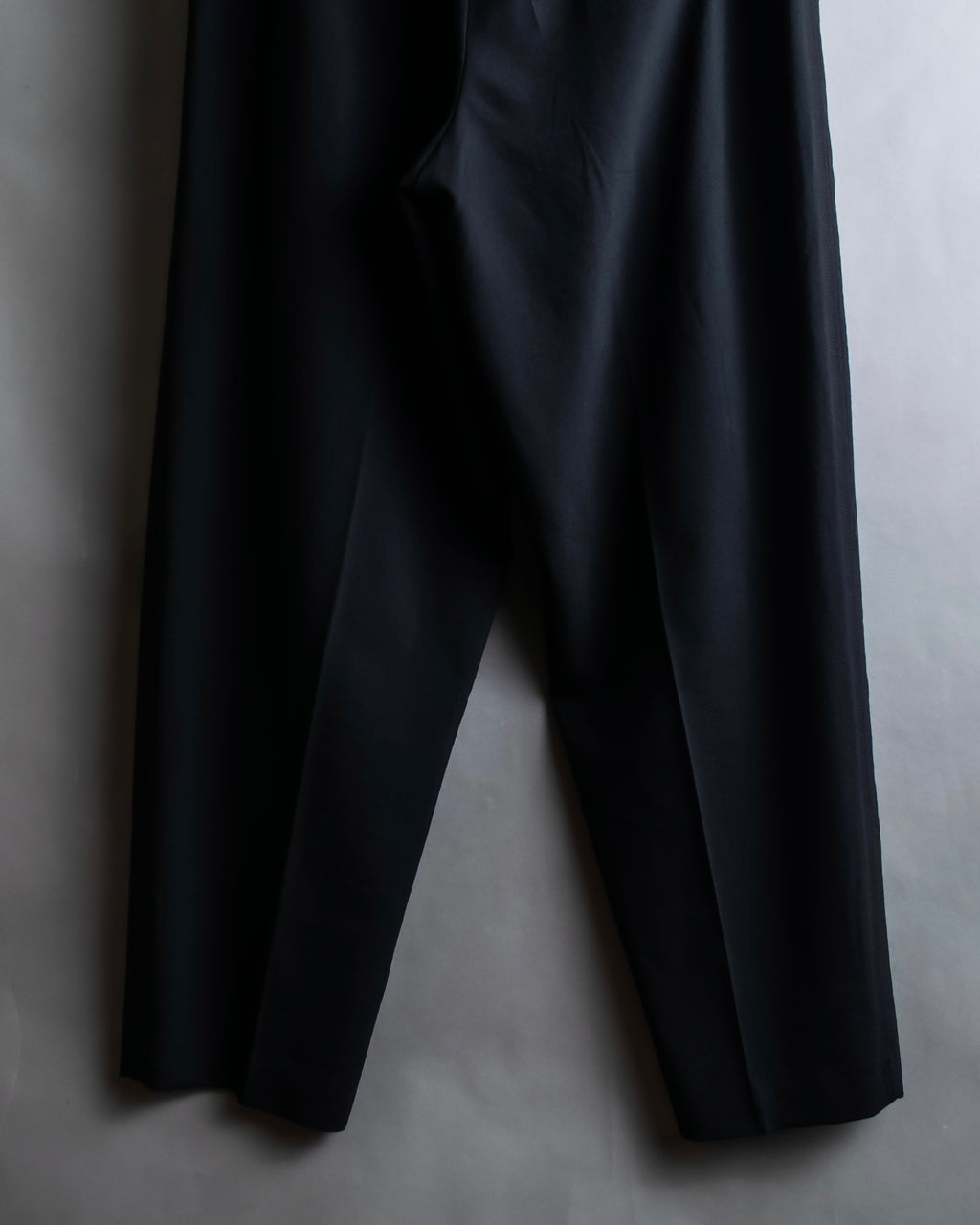 "LOEWE" Deep pleat tapered draped slacks