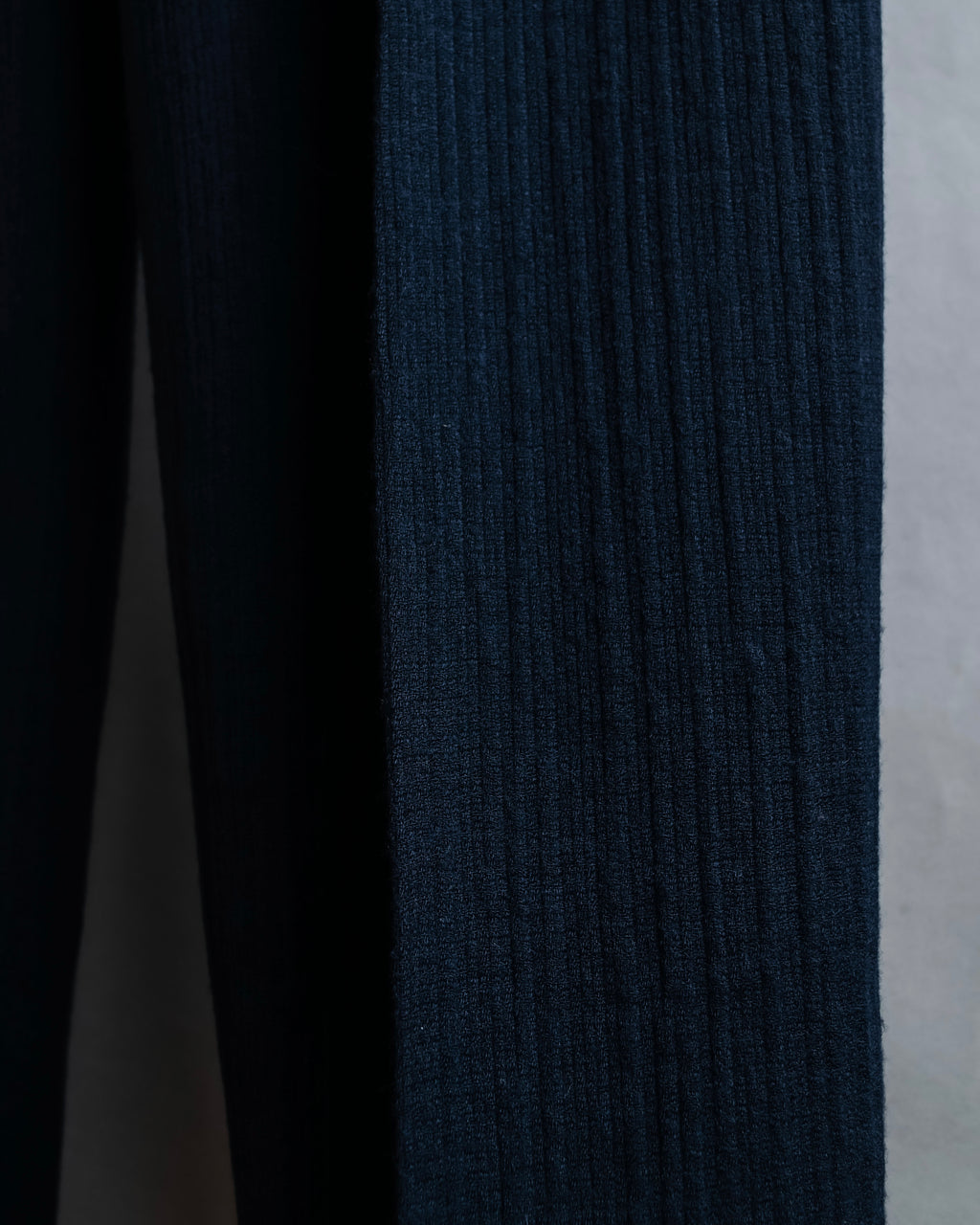 "VALENTINO GARAVANI BOUTIQUE"
Cleric design shirt jacket & tapered slacks set up