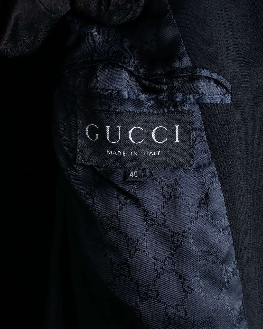"GUCCI" 90's Beautiful draping fly-front tailored jacket