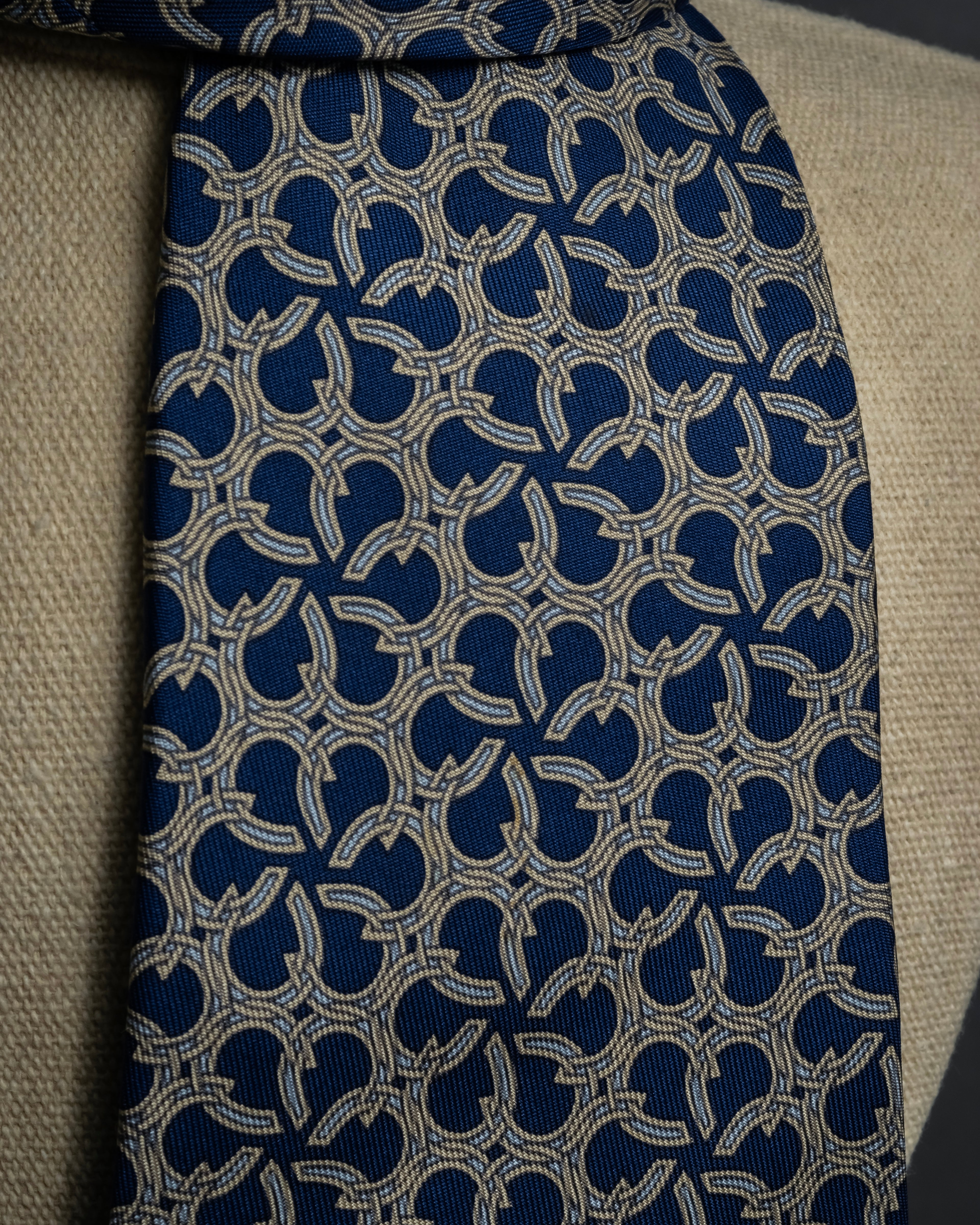 "HERMES" Saddlery anchor chain motif silk neck tie