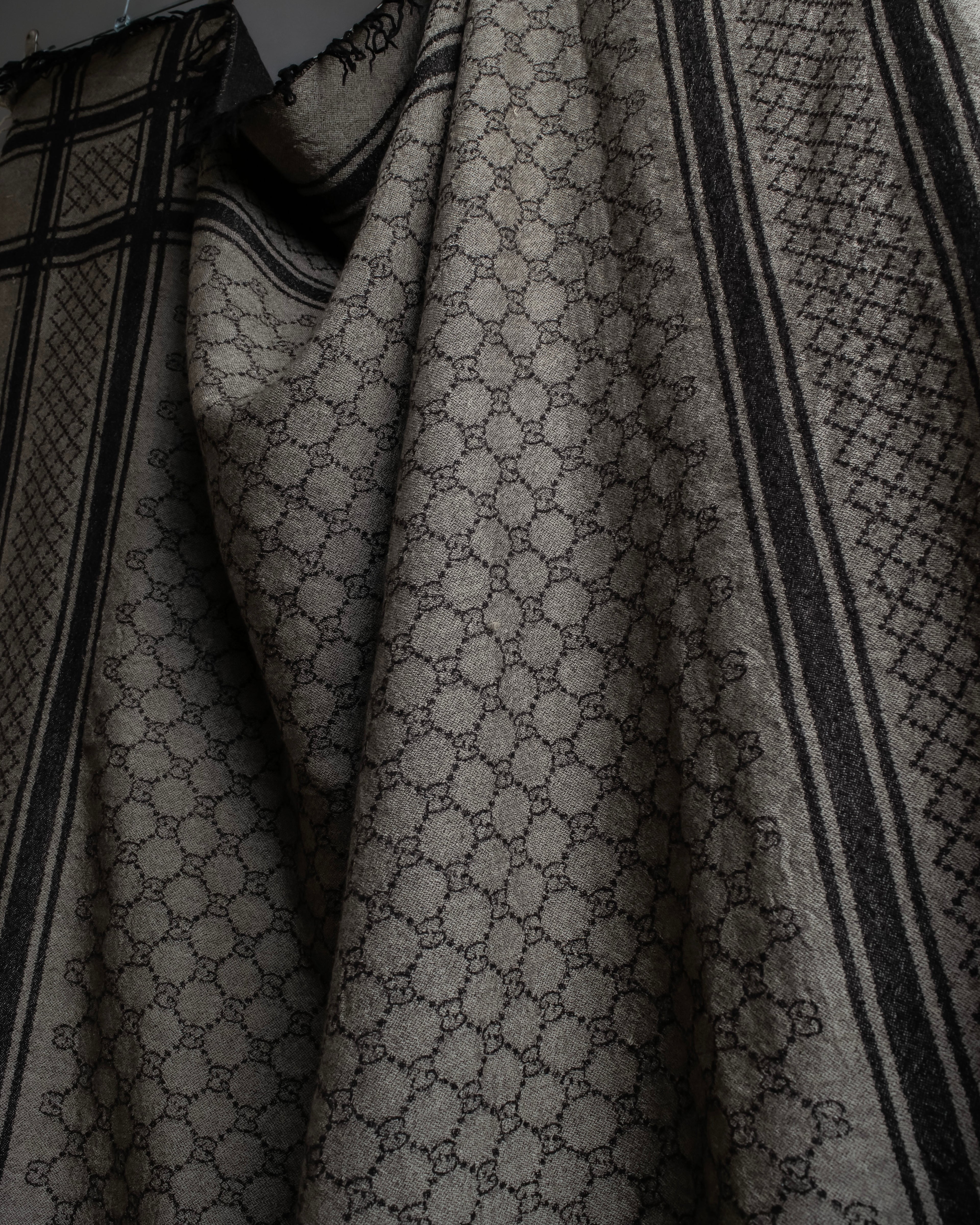 "GUCCI" GG monogram &amp; check pattern fringe large stole