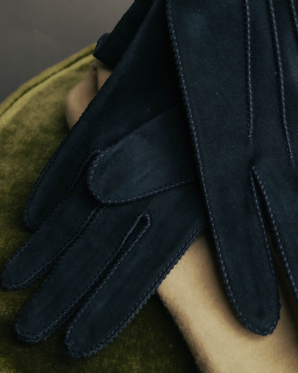 "BOTTEGA VENETA" 00's-10's Elegant suede long gloves