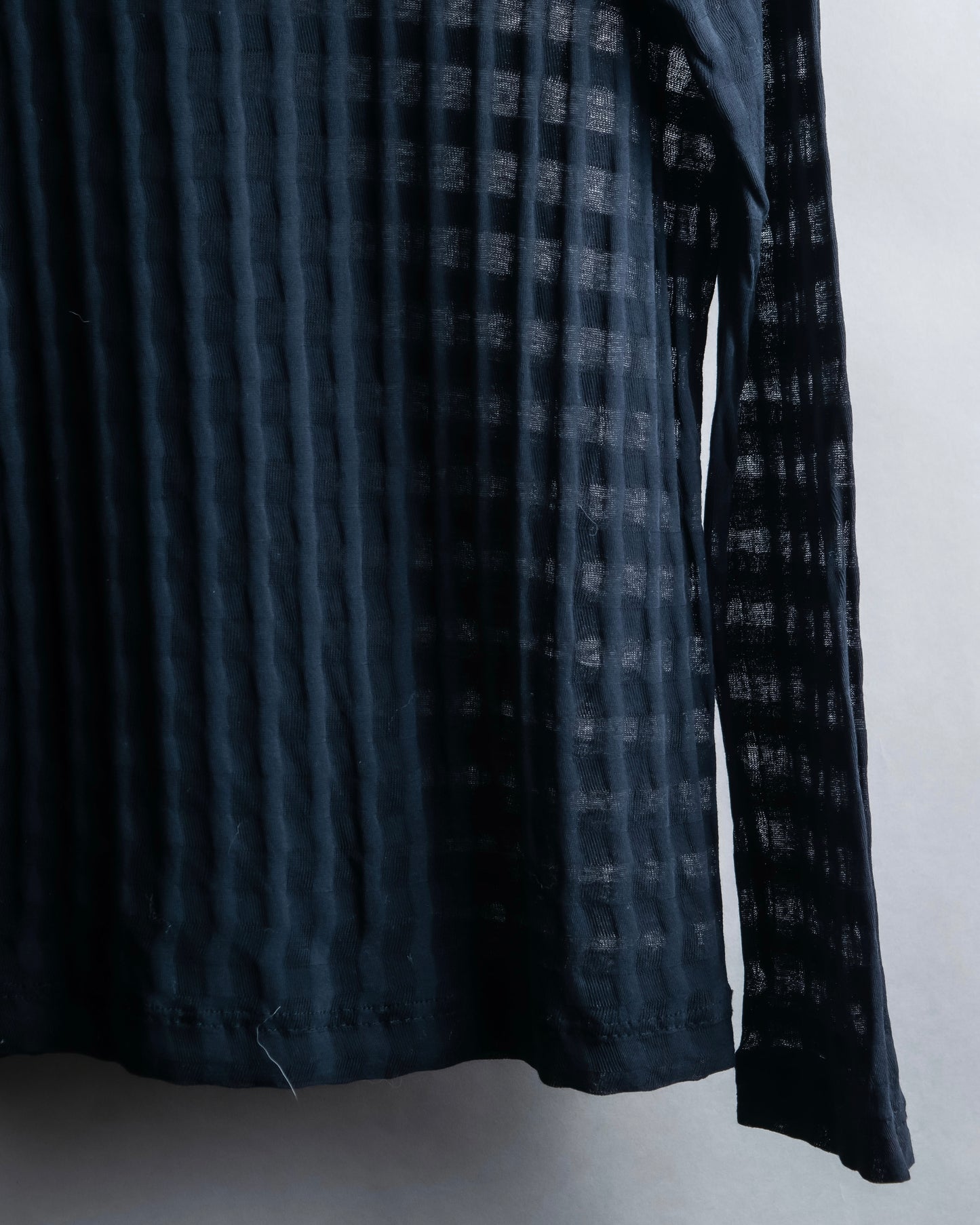 "ISSEY MIYAKE" Checkered see through pullover