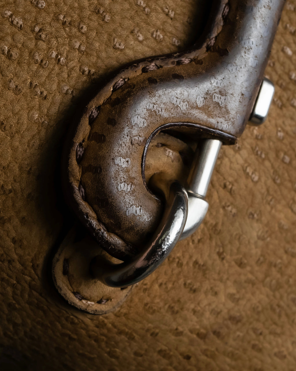 "PRADA" Hook hardware design ostrich leather shoulder bag