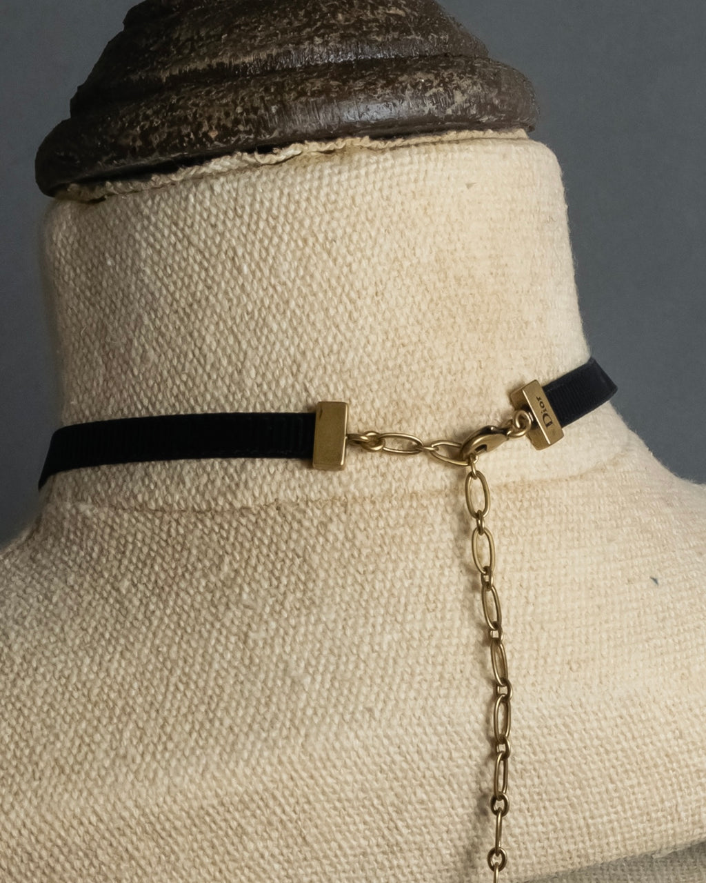 "Christian Dior" J’ADIOR motif design choker