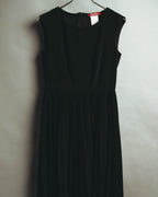 "Max Mara Studio" 00's-10's Elegant sleeveless pleated midi dress