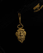 "GUCCI" Filigree vintage design chain shoulder leather bag