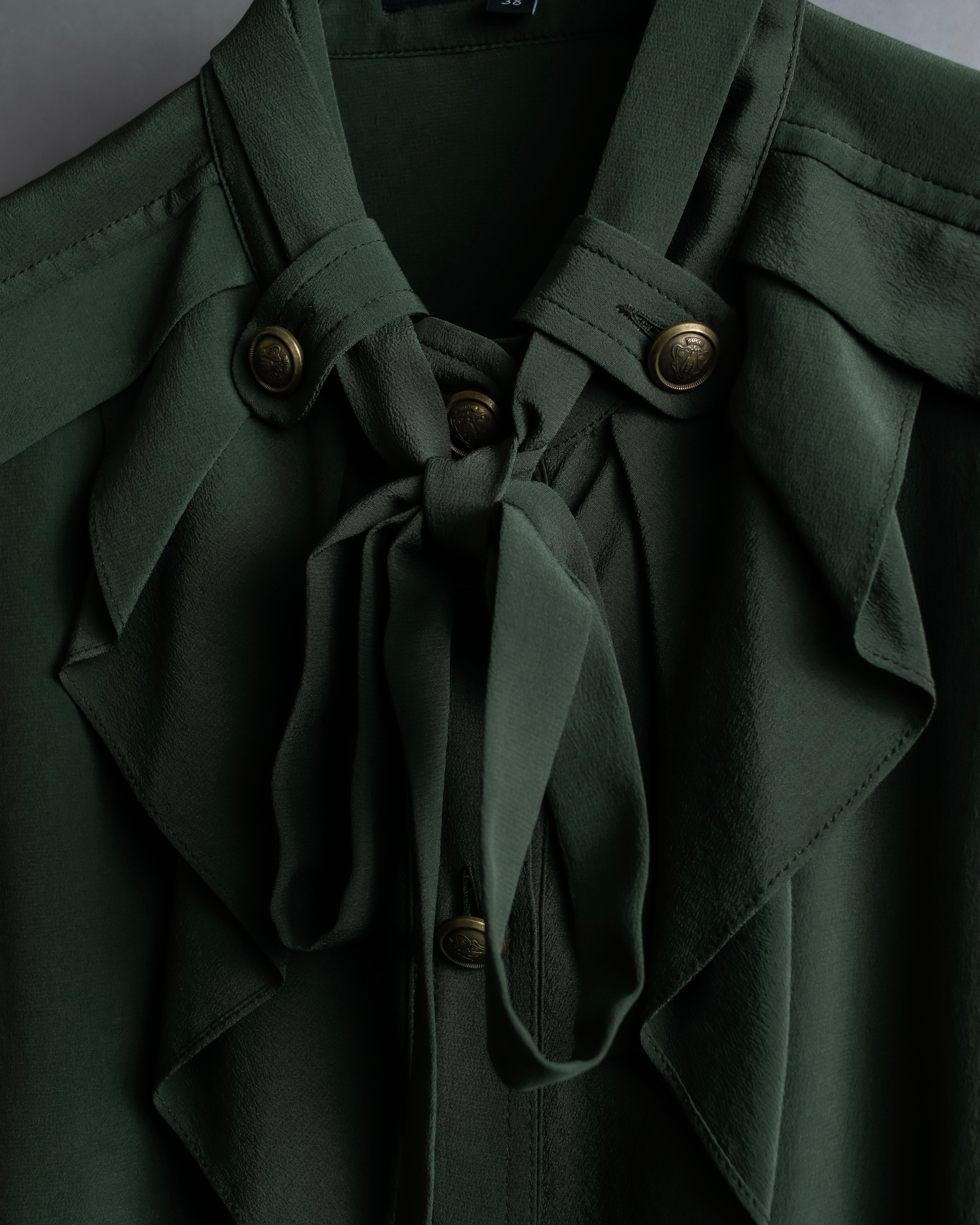 "GUCCI" Tab design bowtie blouse