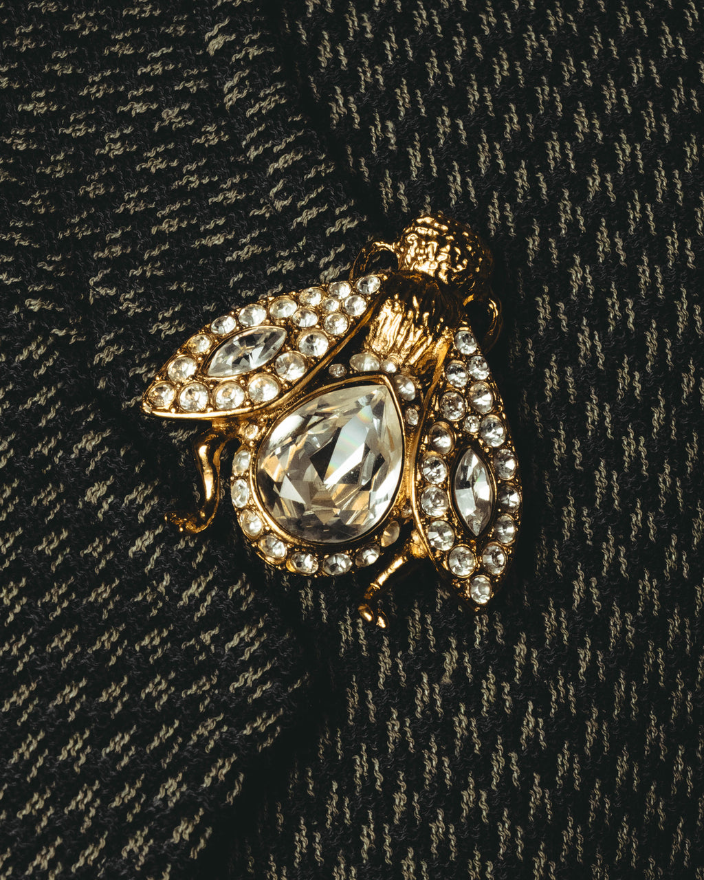 -SPECIAL- “Christian Dior” 80’s crystal embellished bee motif brooch
