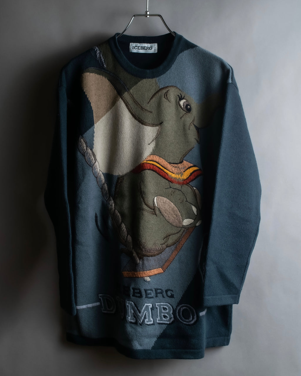 "ICEBERG" Dumbo embroidery design graphic knit pullover