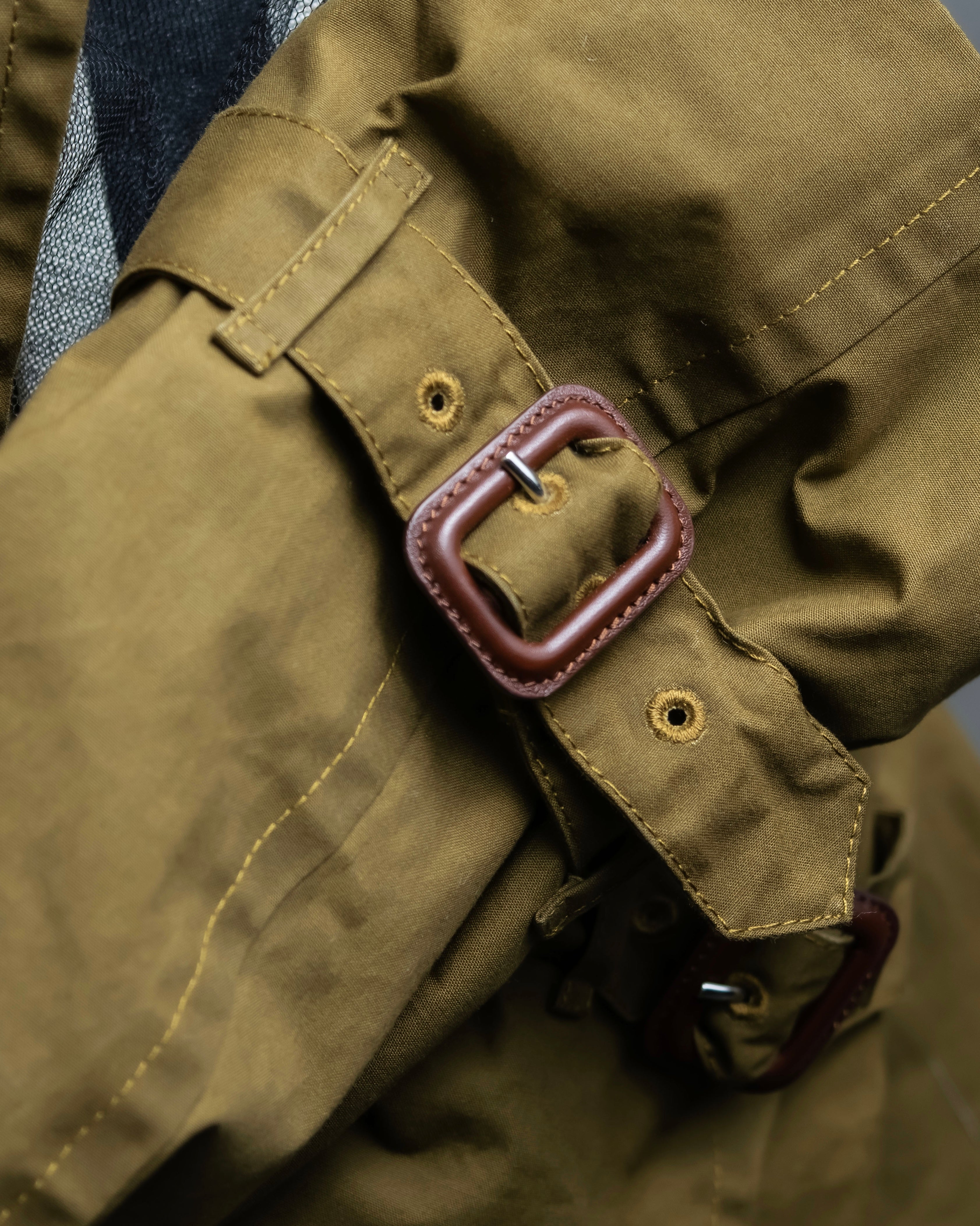 "MAISON MARGIELA" 20AW reconstructed tulle docking trench coat