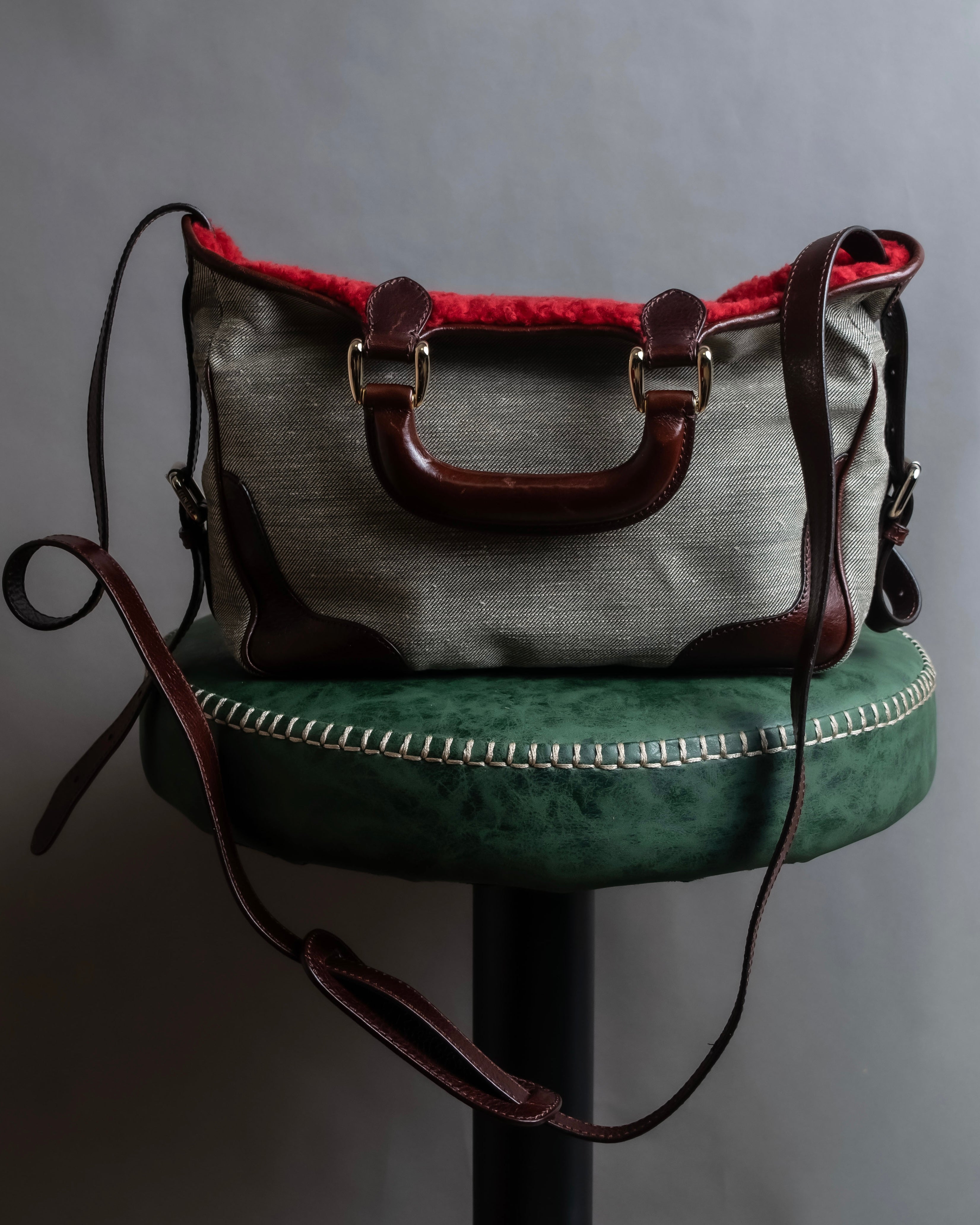 "FENDI" Animal embroidery design boa combination shoulder bag