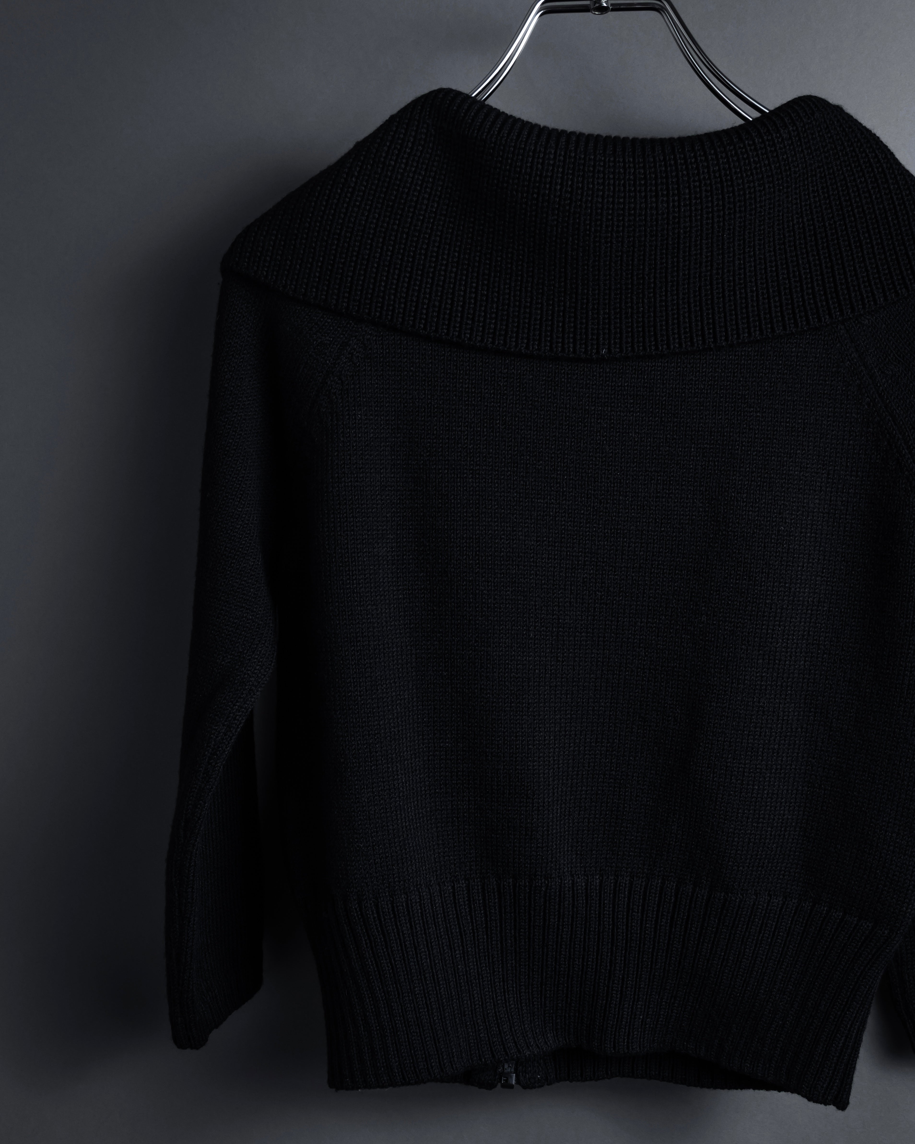"FENDI" Raglan sleeves short length zip-up knit