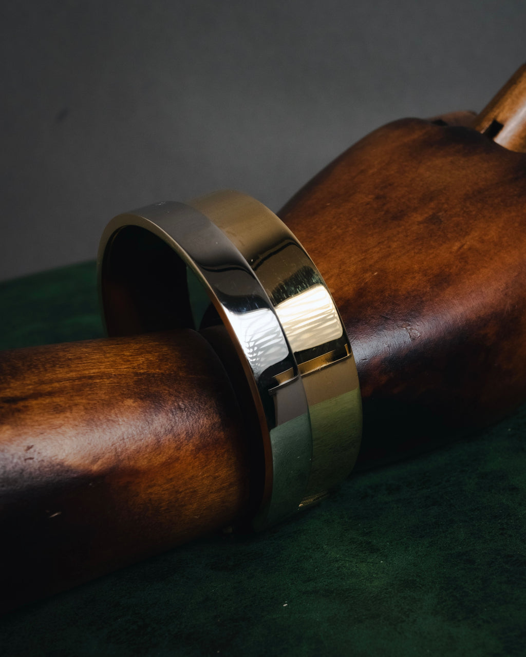 "LOEWE" 10’s Bicolor geometric open-cuff bangle