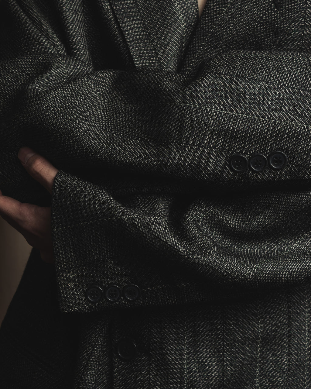 Chaqueta entallada de tweed de espina de pescado estructurado de los años 70-80 de Yves Saint Laurent