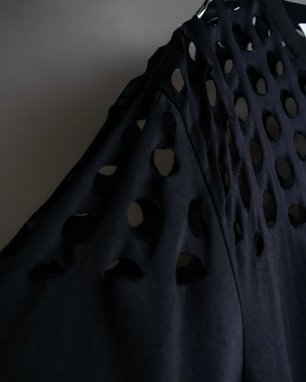 "MAISON MARGIELA" 20SS Circle cutting design pullover