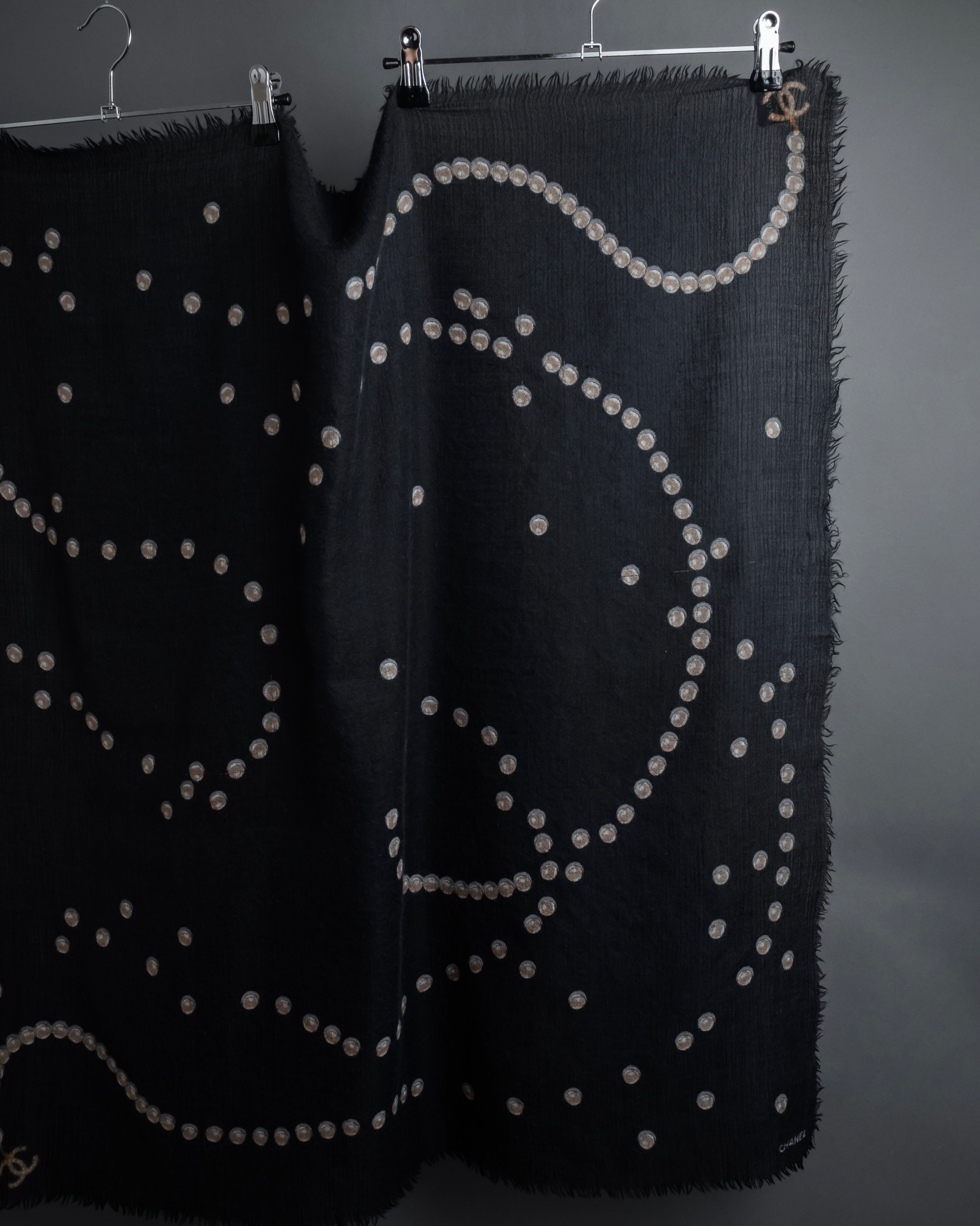 "CHANEL" Pearl fringe design gauze scarf