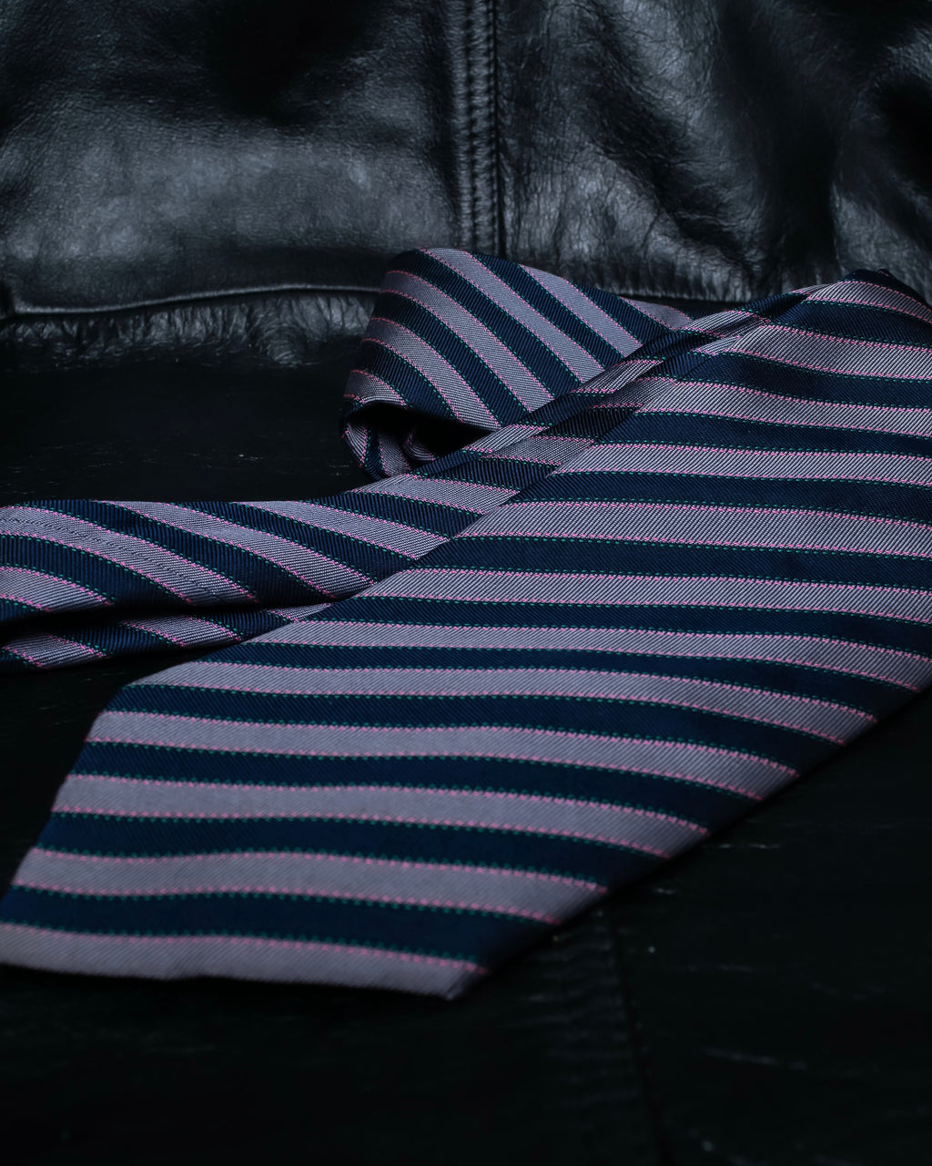 "HERMES" Pink accent regimental tie