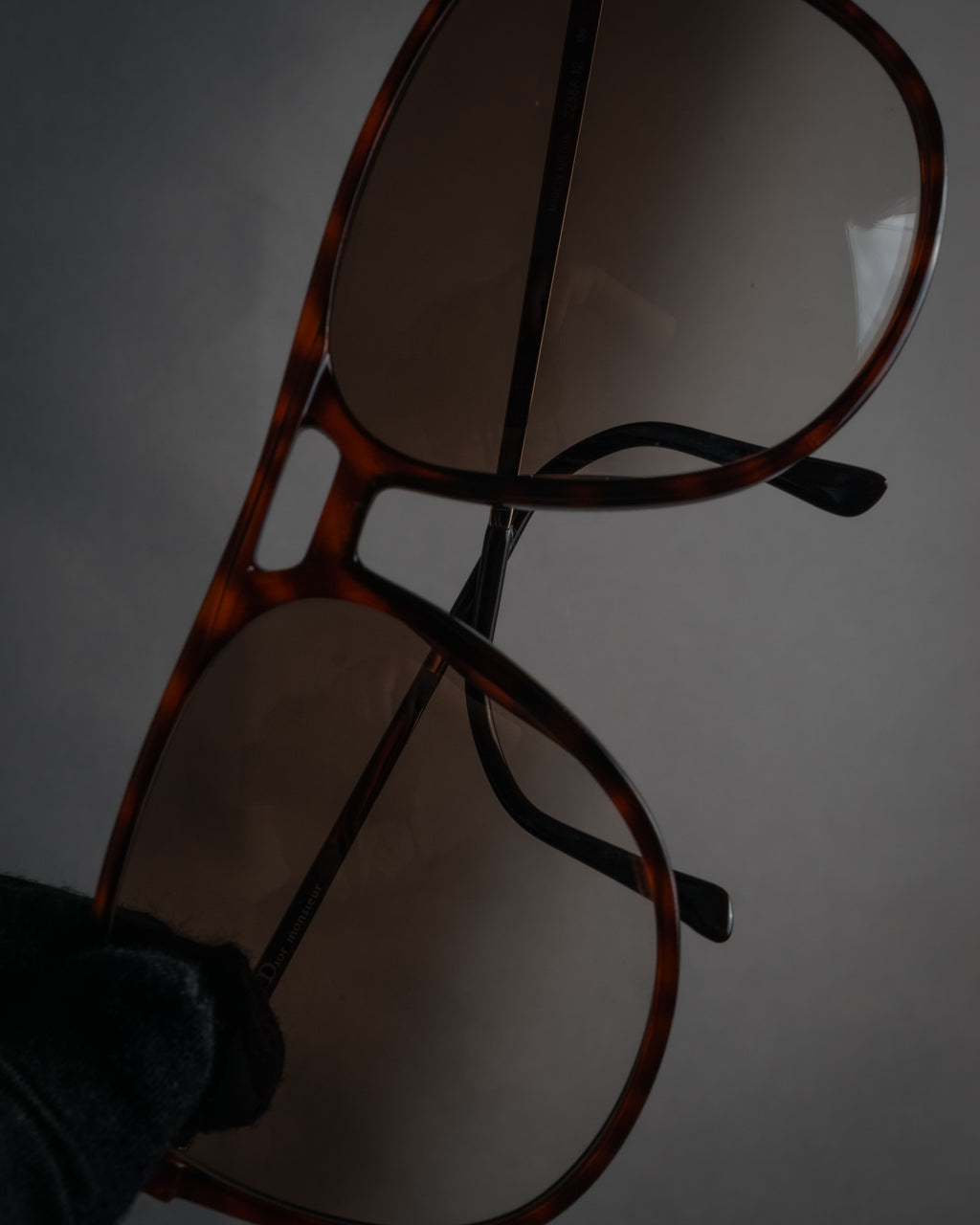 “Christian Dior MONSIEUR”
80’s Oversized aviator sunglasses