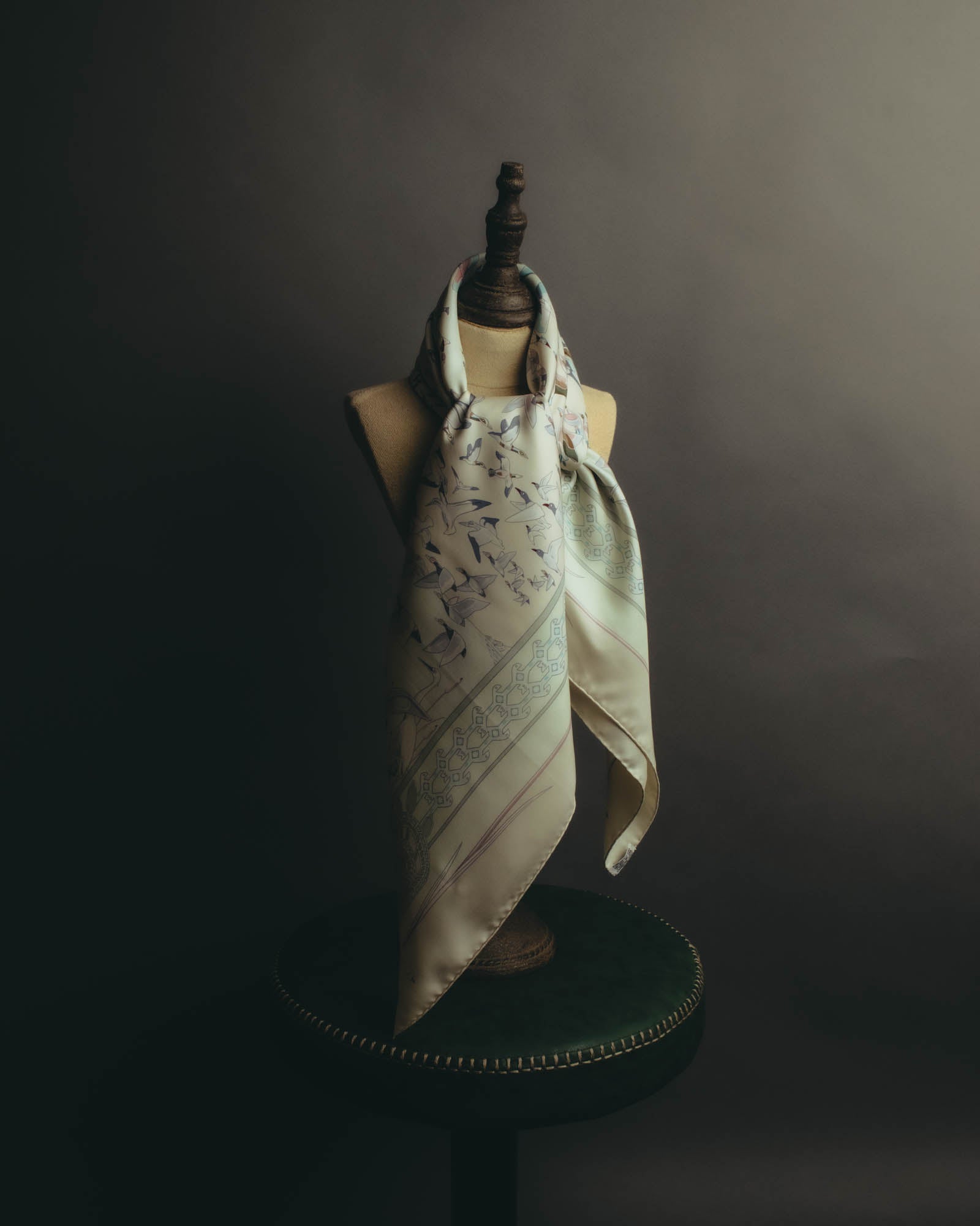 "Hermès" 00's Pastel bird print silk scarf