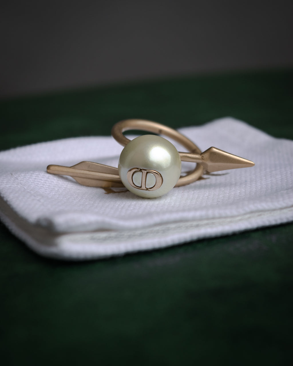 –SPECIAL– “DIOR” 2017-present Arrow pearl CD open ring