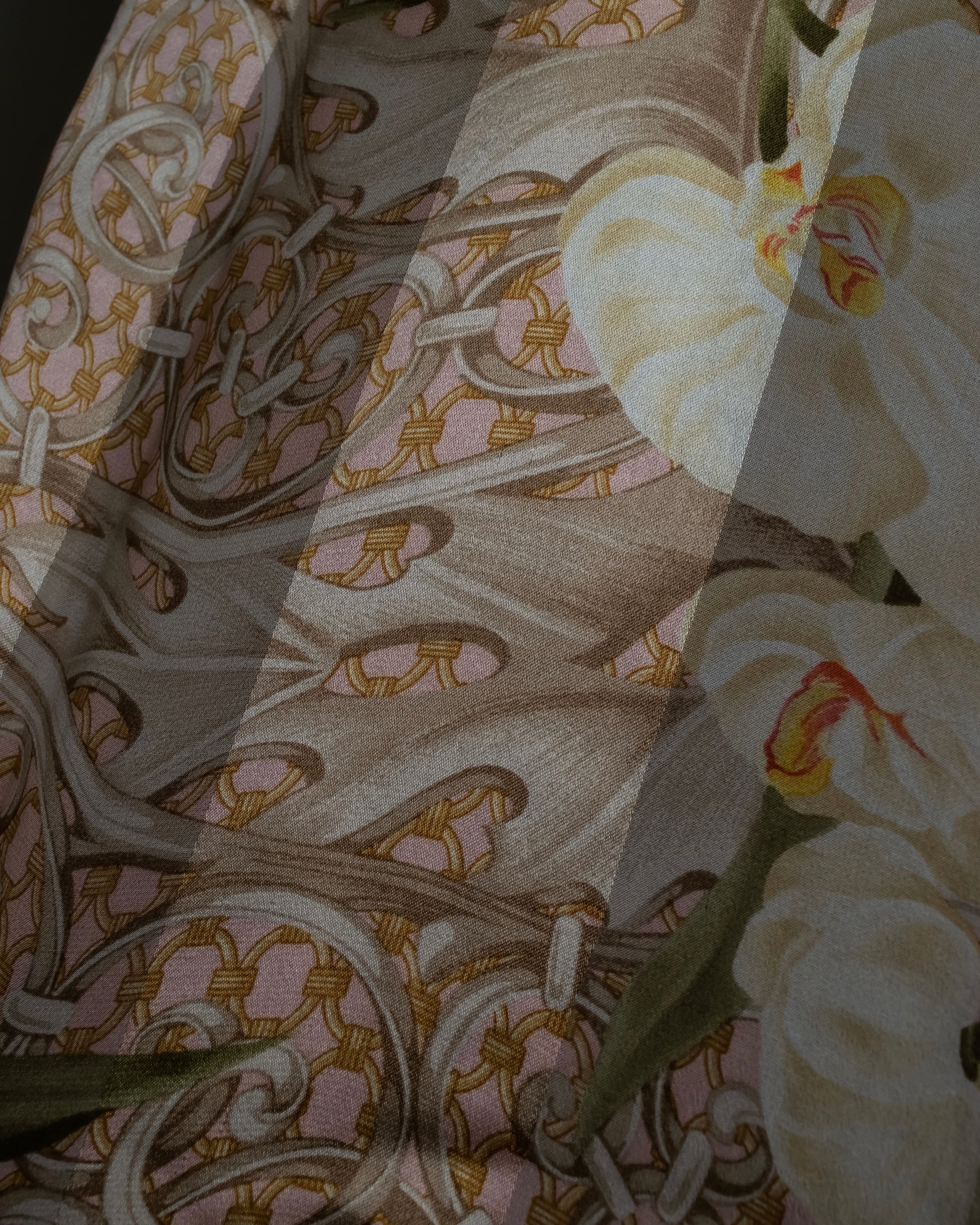 "Christian Dior" Geometric＆arabesque motif silk scarf