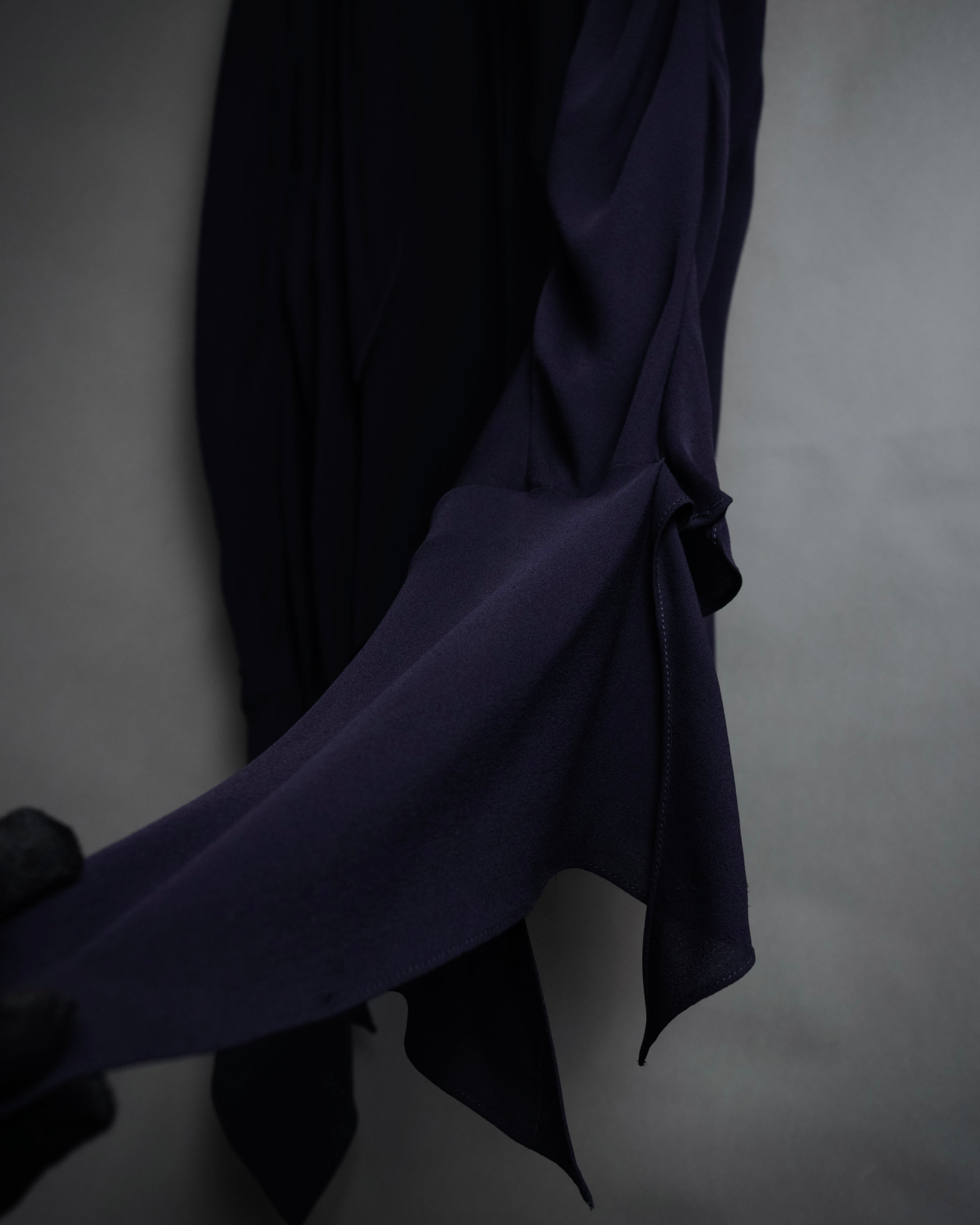 –SPECIAL– “BALENCIAGA” 2016 season Scarf collar extended sleeve blouse