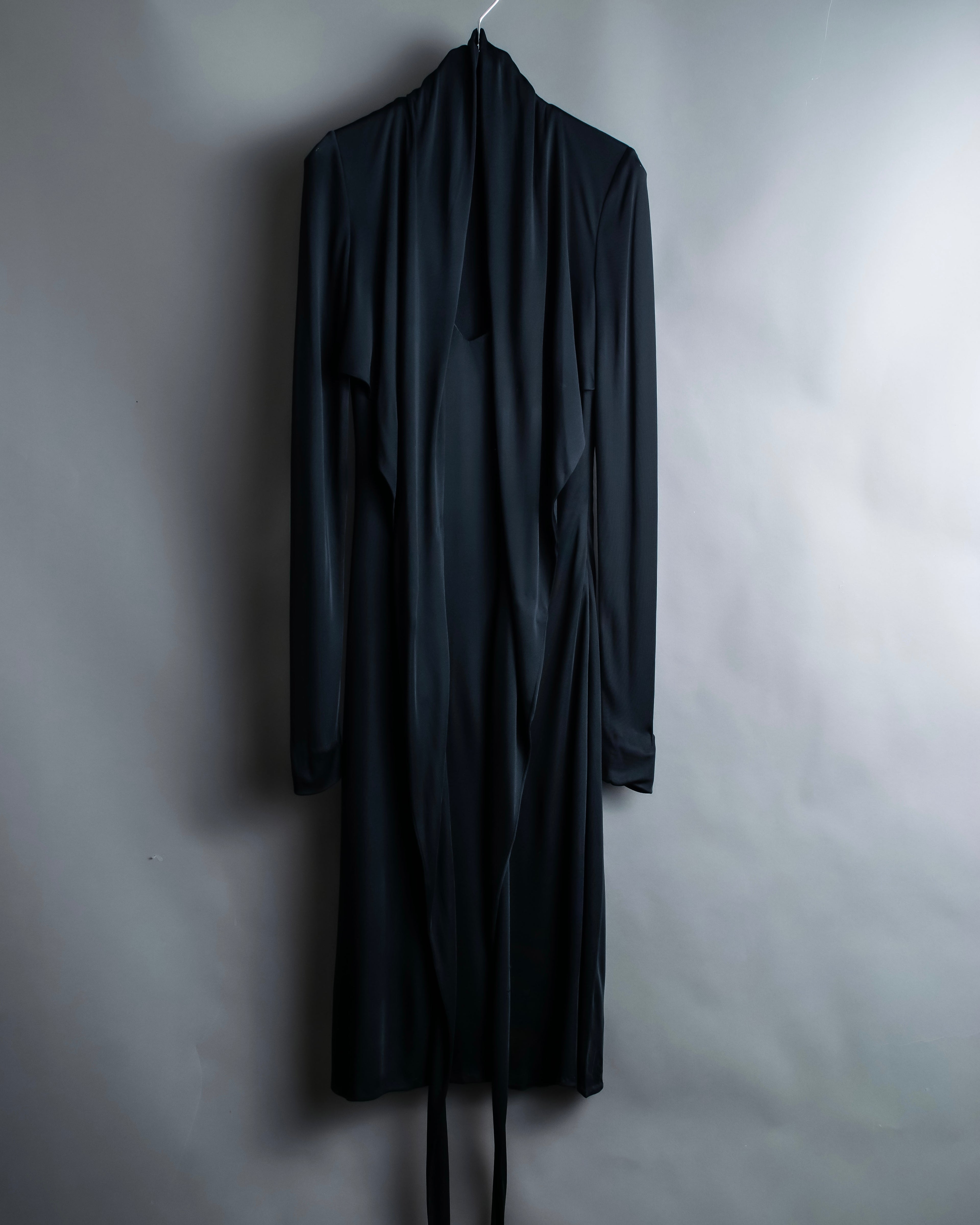 "GUCCI" Front garment attached V-neck dress