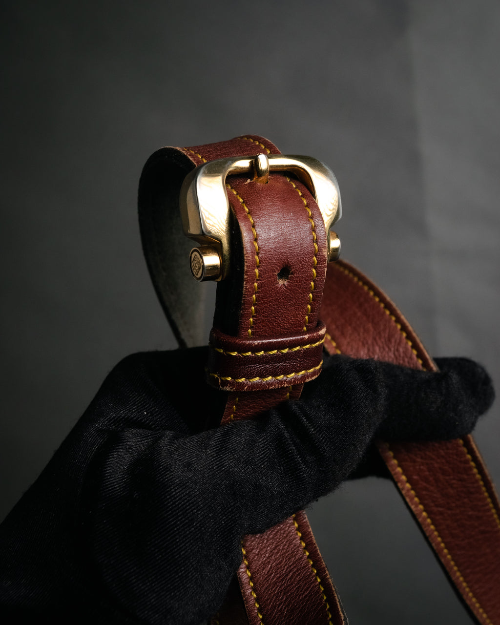 –SPECIAL– “LOEWE” 70’s-80’s Caza Cordobán embossed shoulder bag