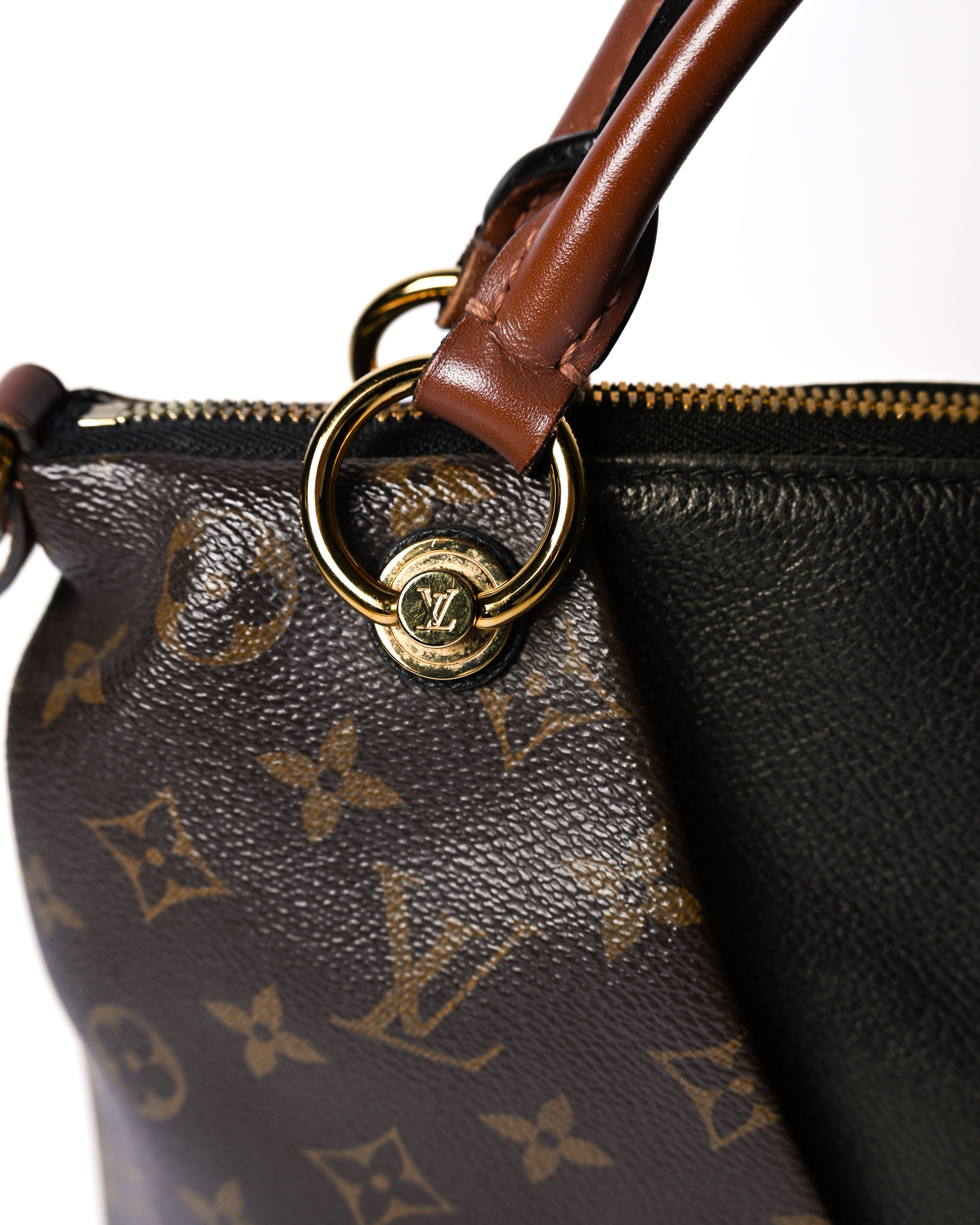 LOUIS VUITTON/ “V Tote mm” Monogram Canvas & Leather Handbag