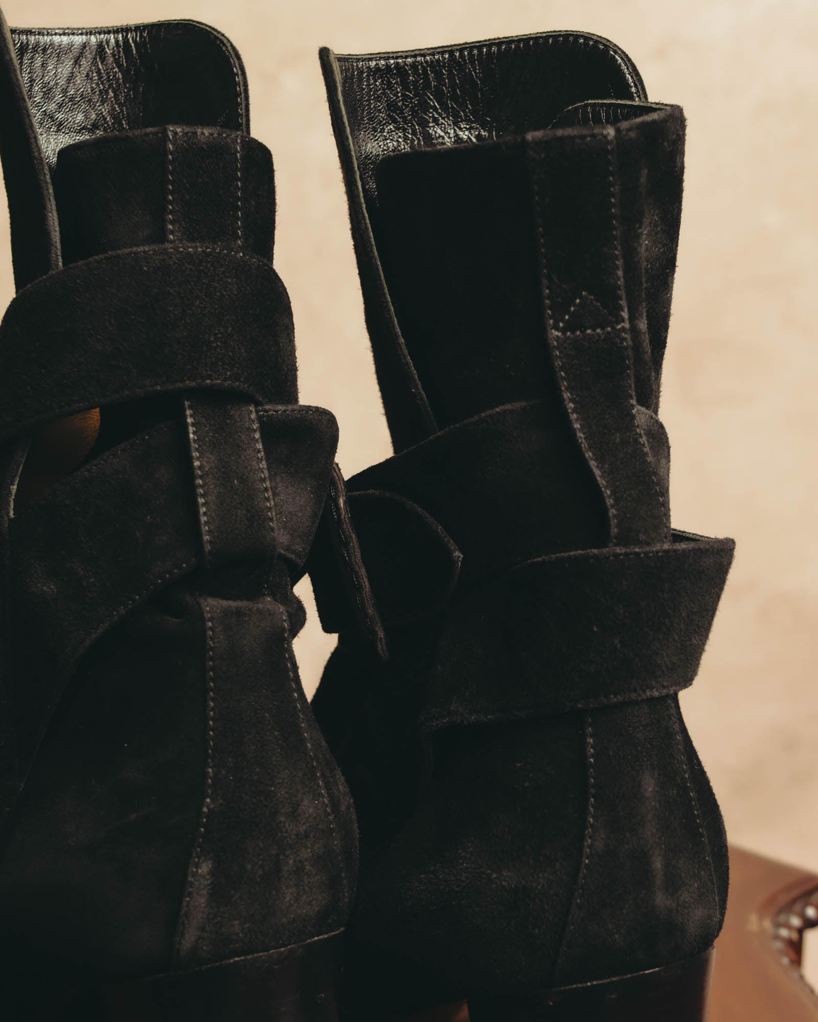 -SPECIAL- "Hermès" 90's-00's Margiela era fold-over black suede belt boots