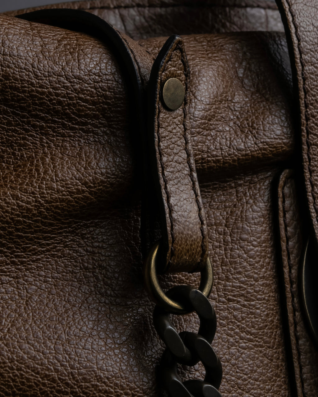 "BURBERRY" Chain design grained full grain leather shoulder bag