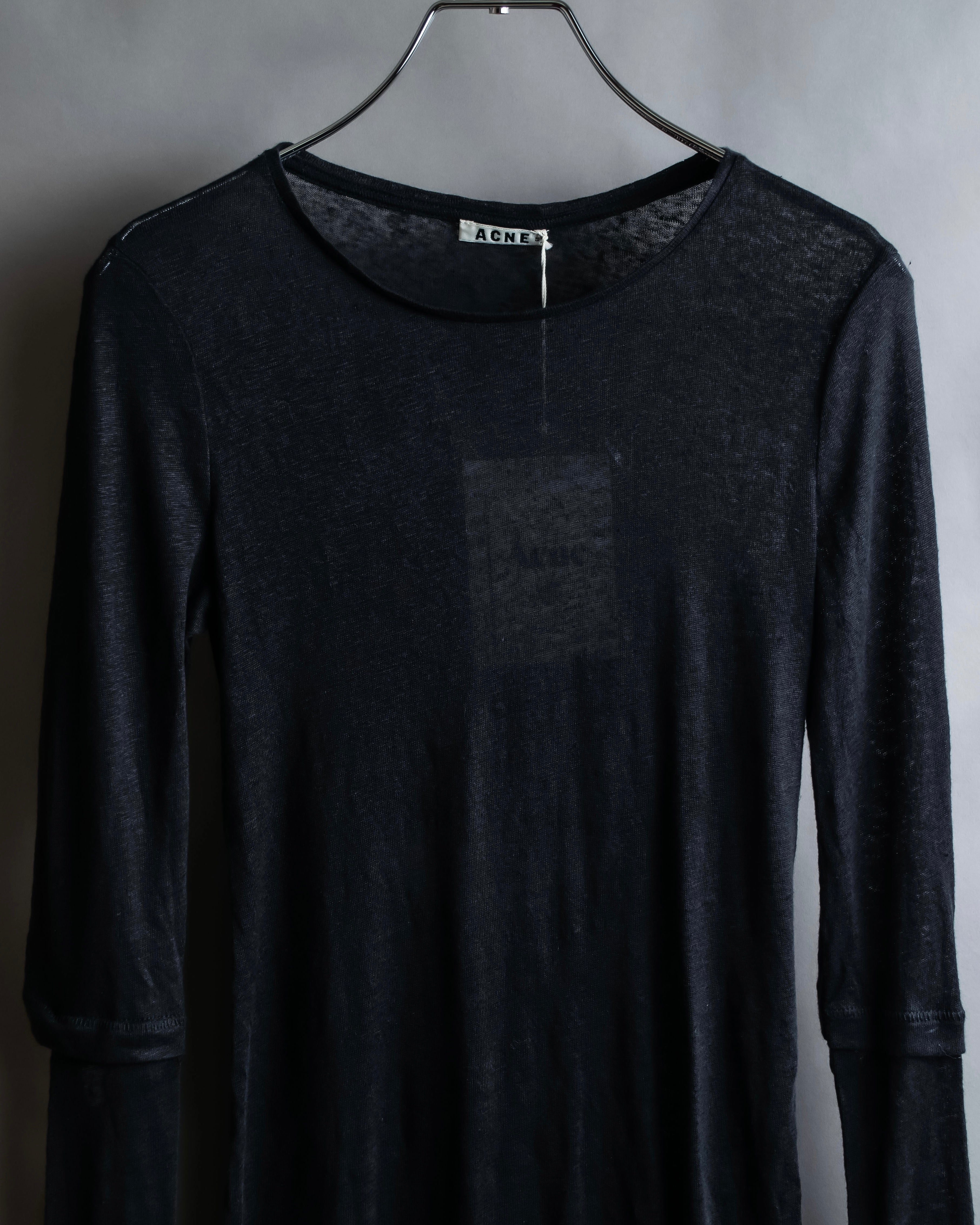 "Acne" Back＆sleeve cutting slit design pullover