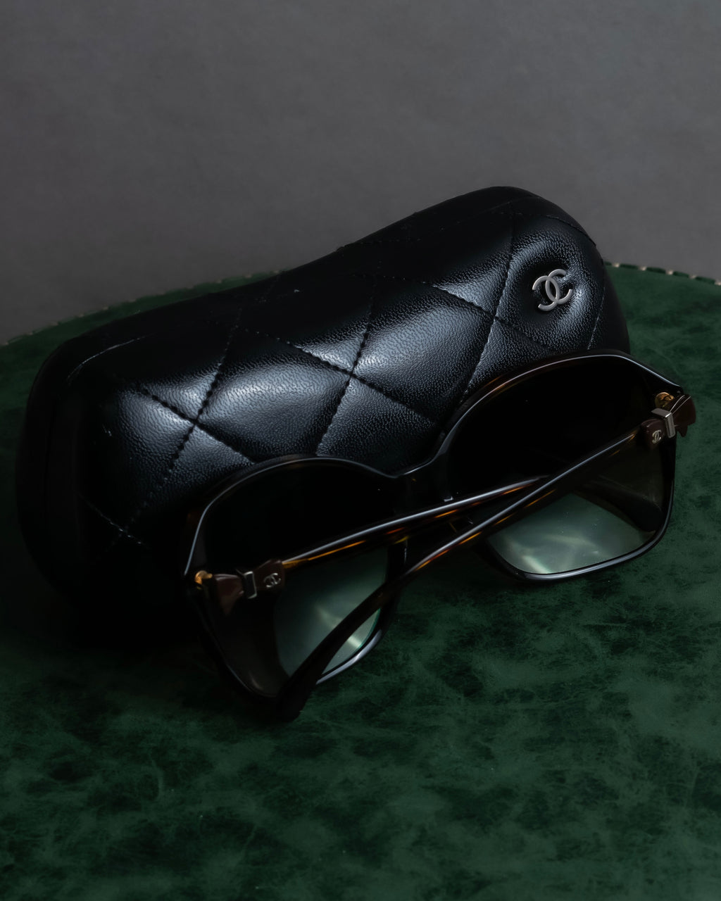 "CHANEL" Butterfly frame brown lens sunglasses